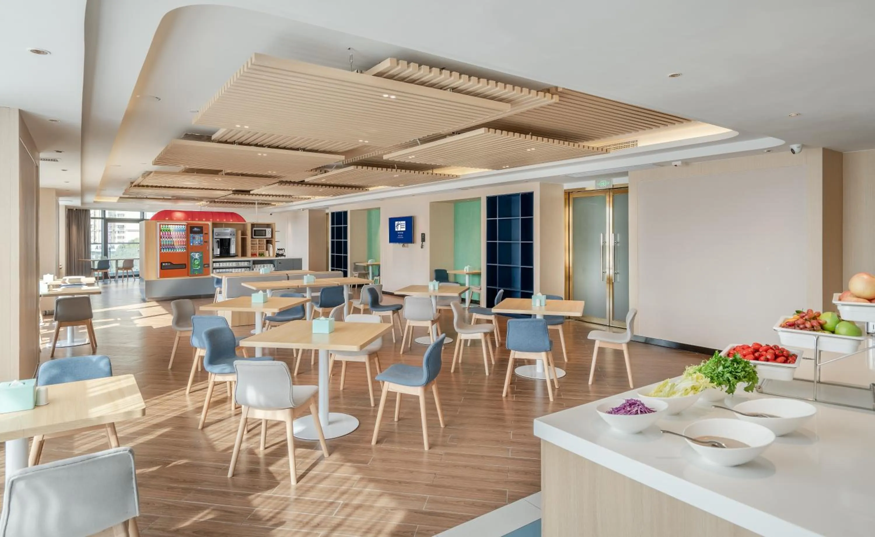 Restaurant/places to eat in Holiday Inn Express Changsha Shifu by IHG