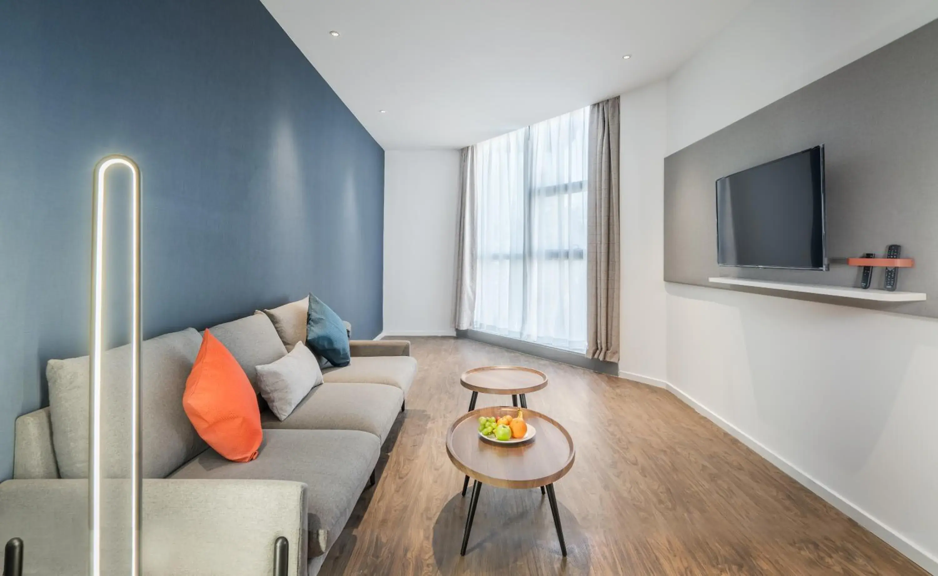 Living room in Holiday Inn Express Changsha Shifu by IHG Living room in Holiday Inn Express Changsha Shifu by IHG