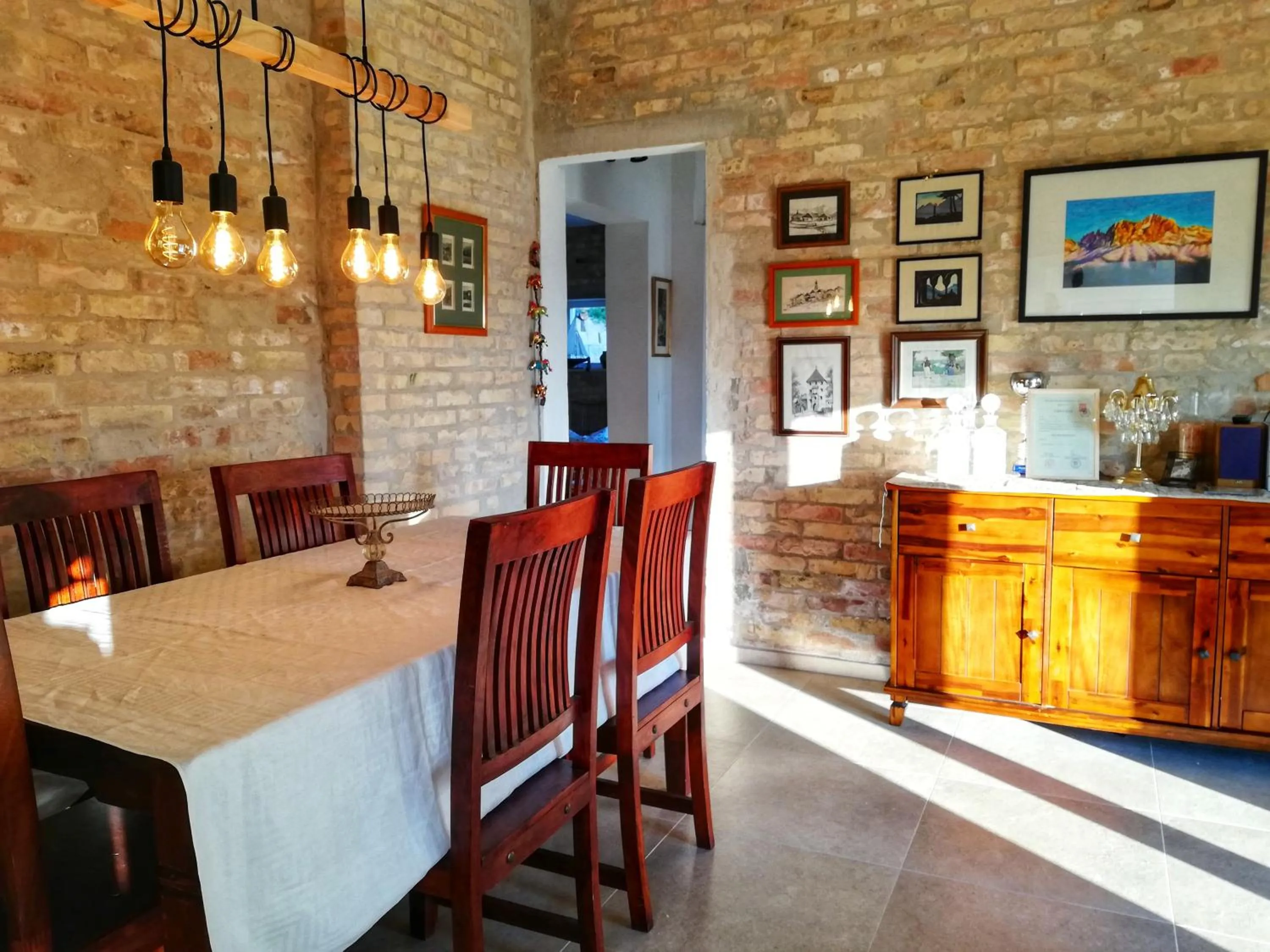 Communal lounge/ TV room in La mia Casa nelle Marche