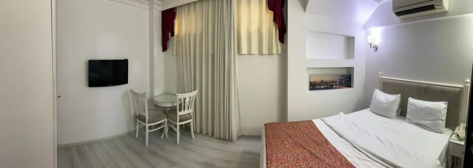 Bed in Nacre Residence