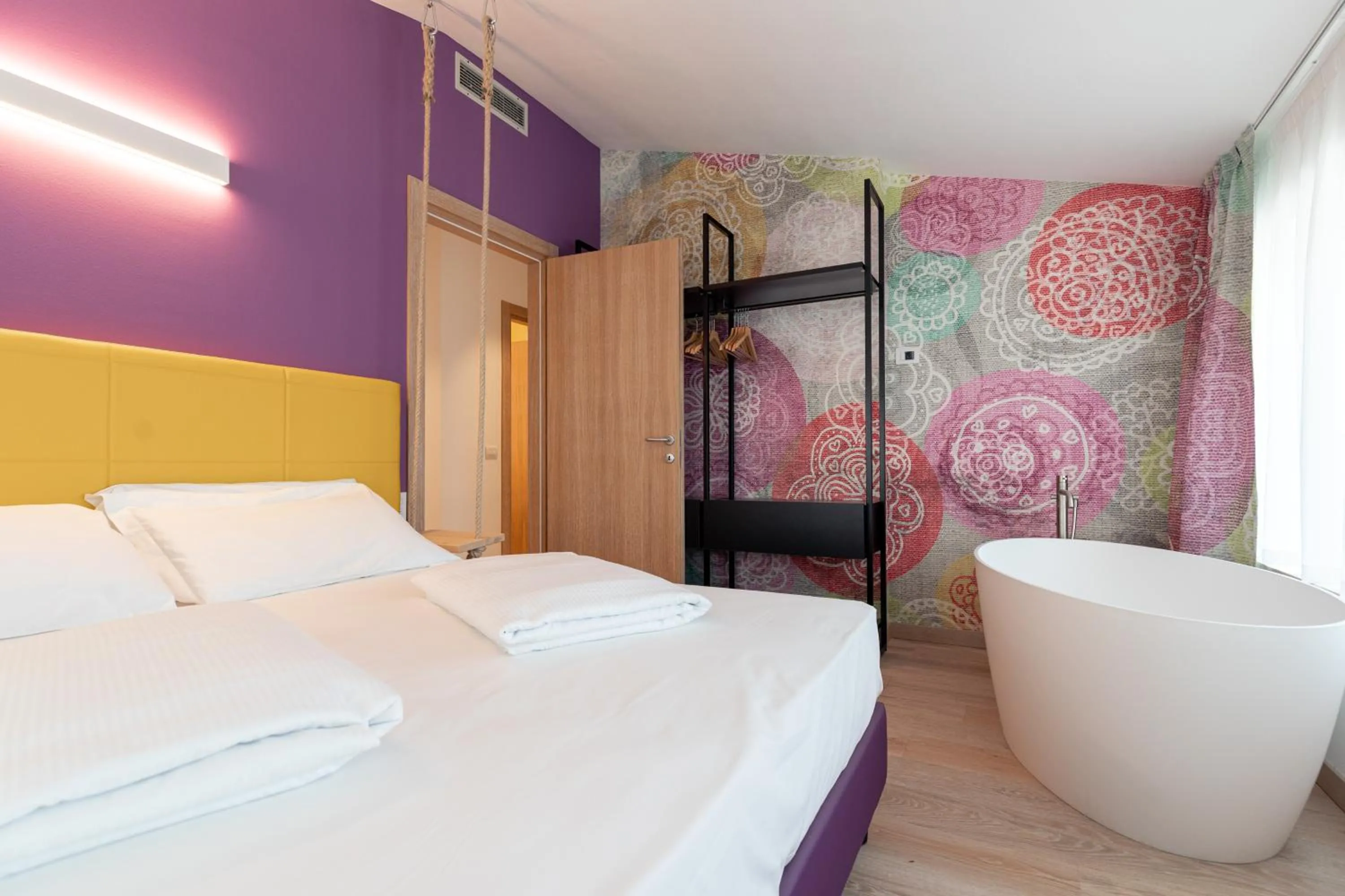 Penthouse Apartment - single occupancy in lillil - Popping Holiday