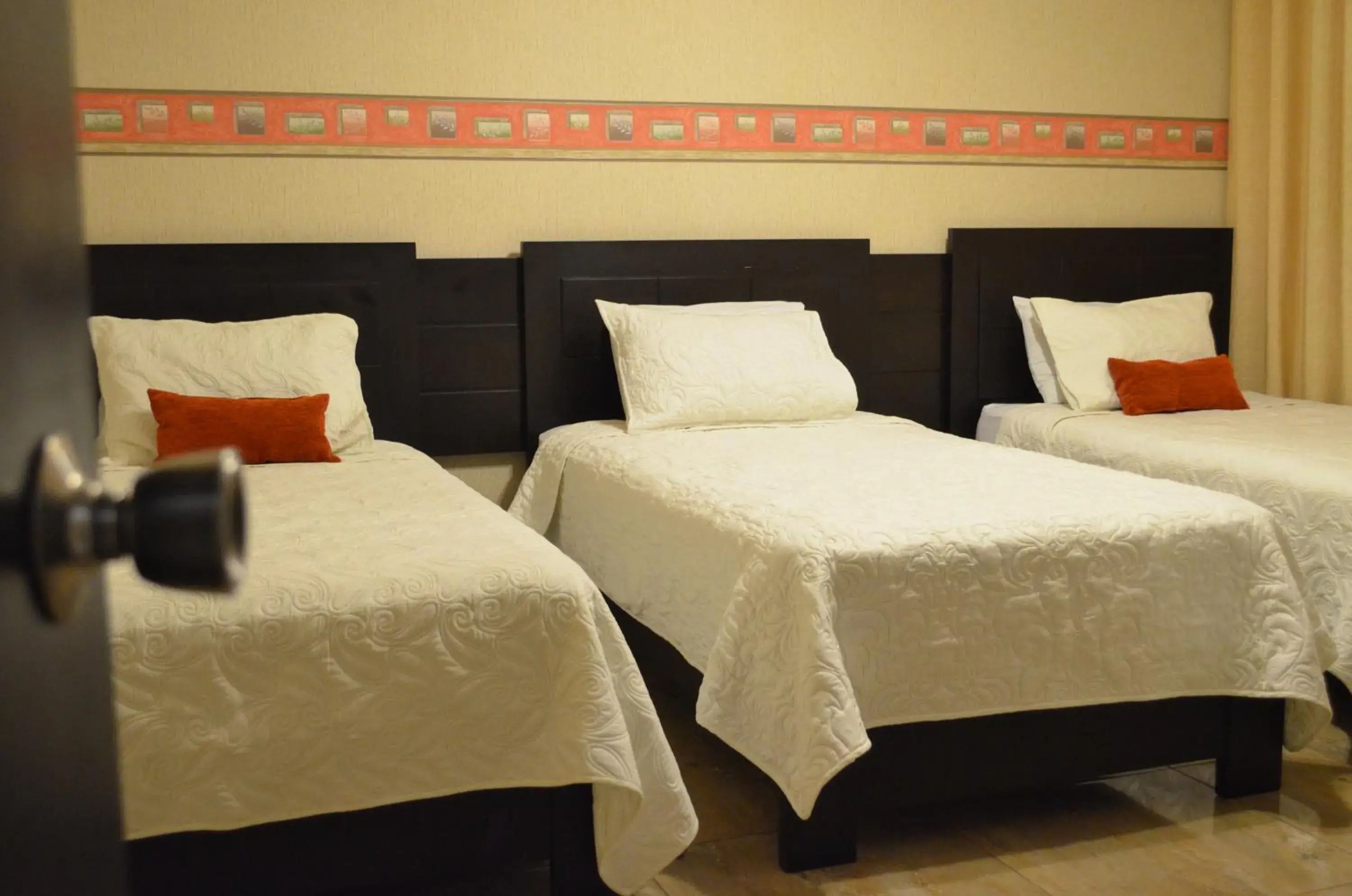 Classic Triple Room in Monterrico Hotel Perú Classic Triple Room in Monterrico Hotel Perú