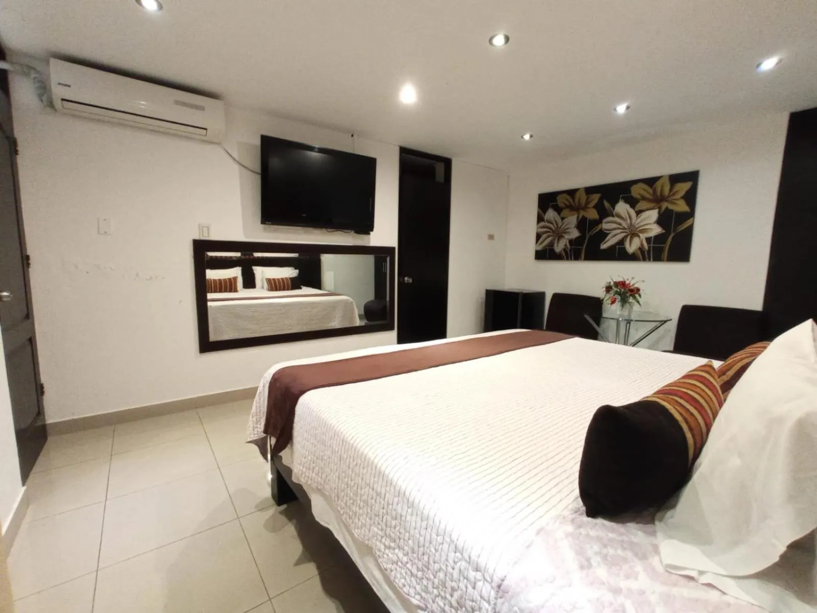 Bed in Monterrico Hotel Perú