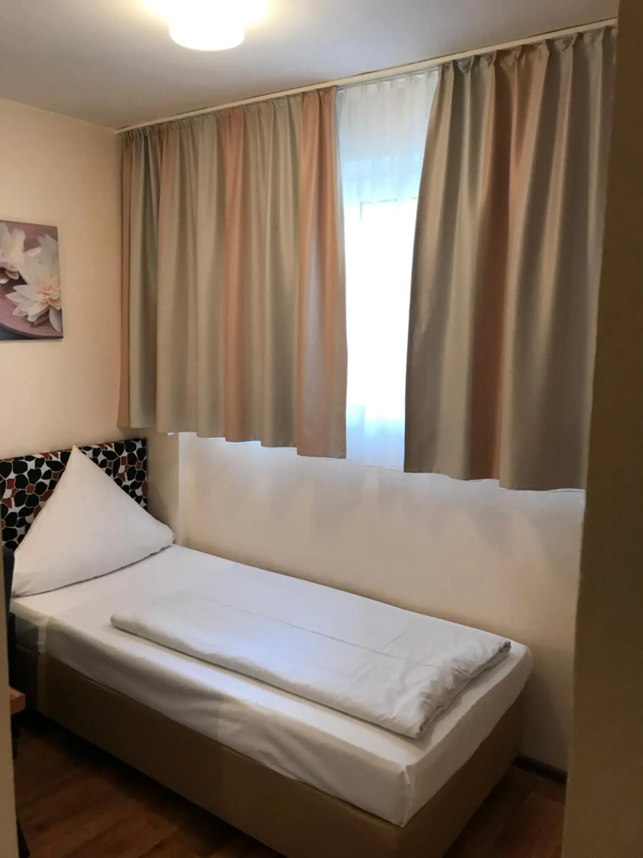 Single Room in Pension Alpha Single Room in Pension Alpha