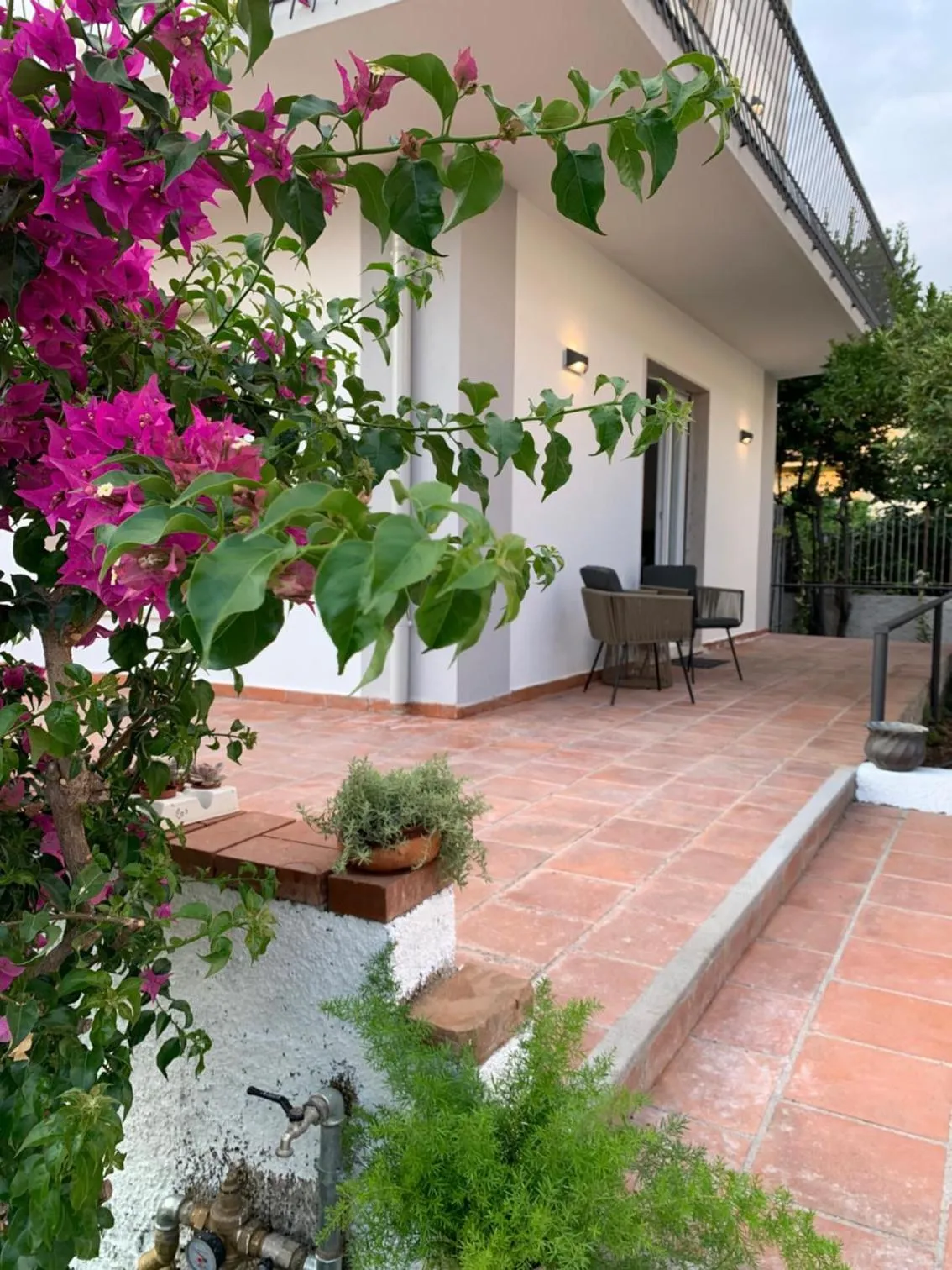 Patio in B&B Villa dei Desideri