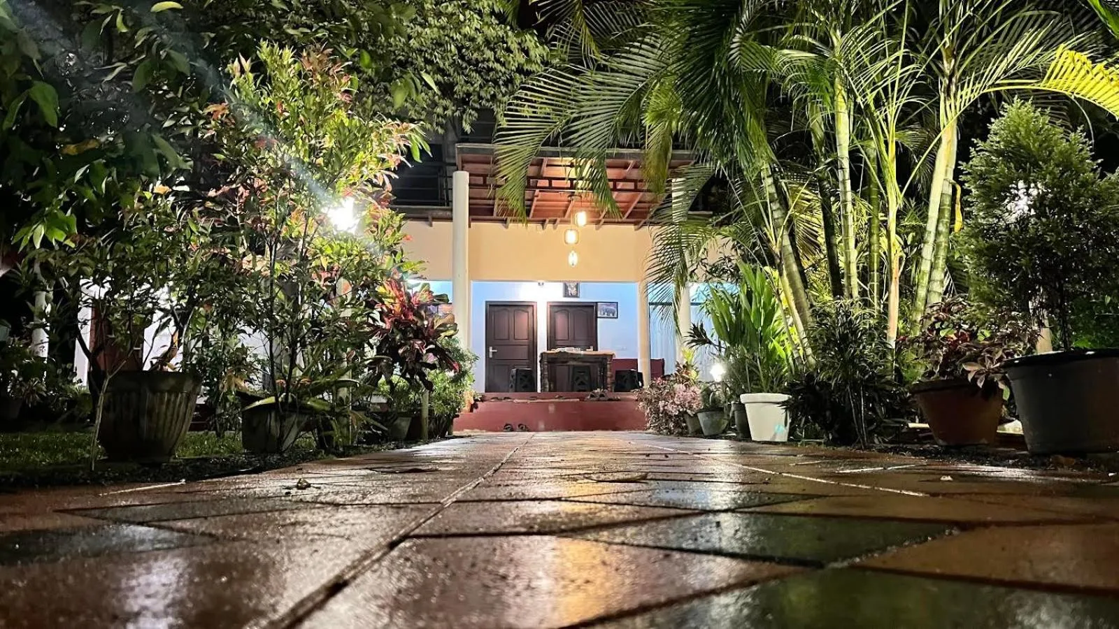 Marari Charlys Homestay