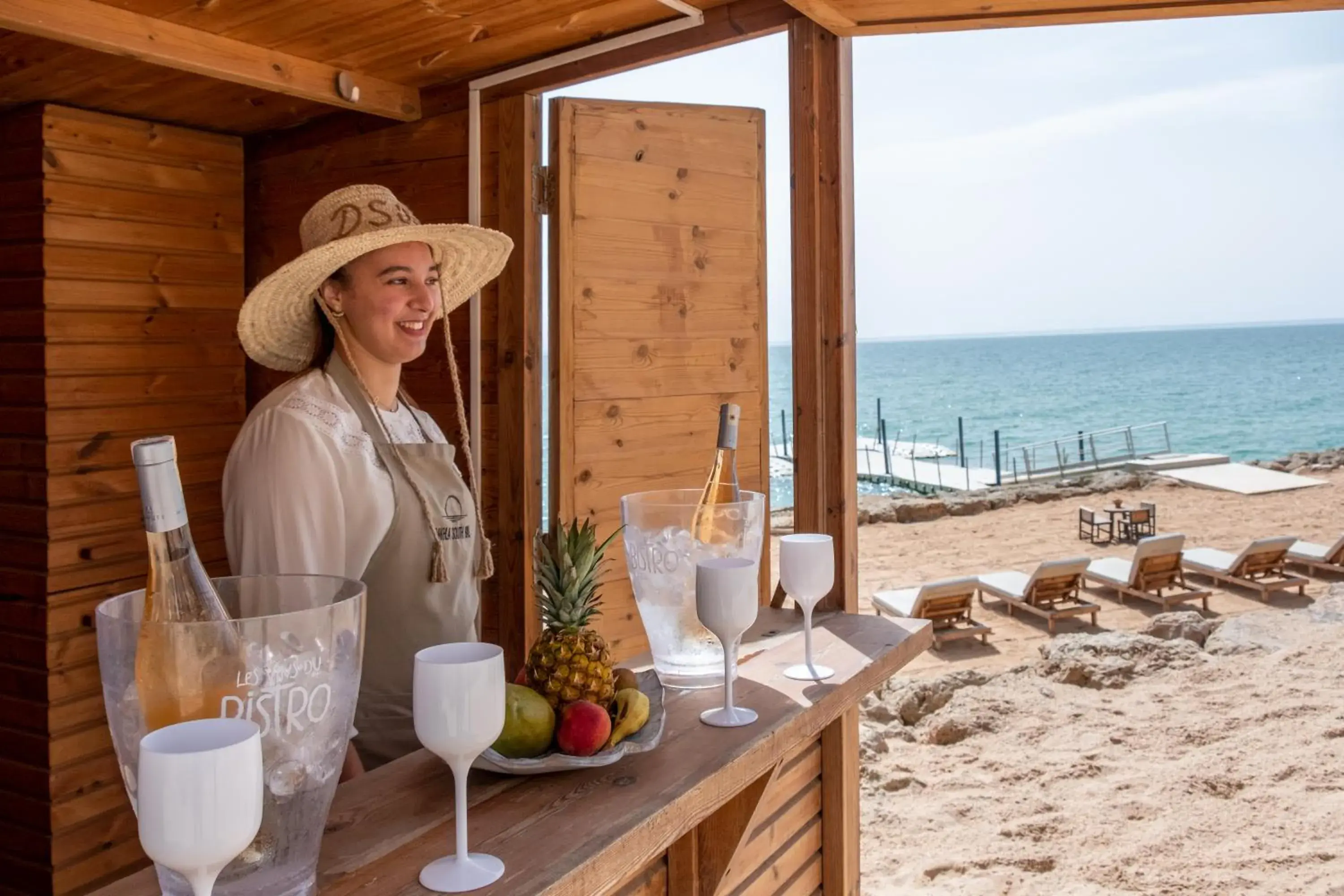 Lounge or bar in Dakhla South Bay Lounge or bar in Dakhla South Bay