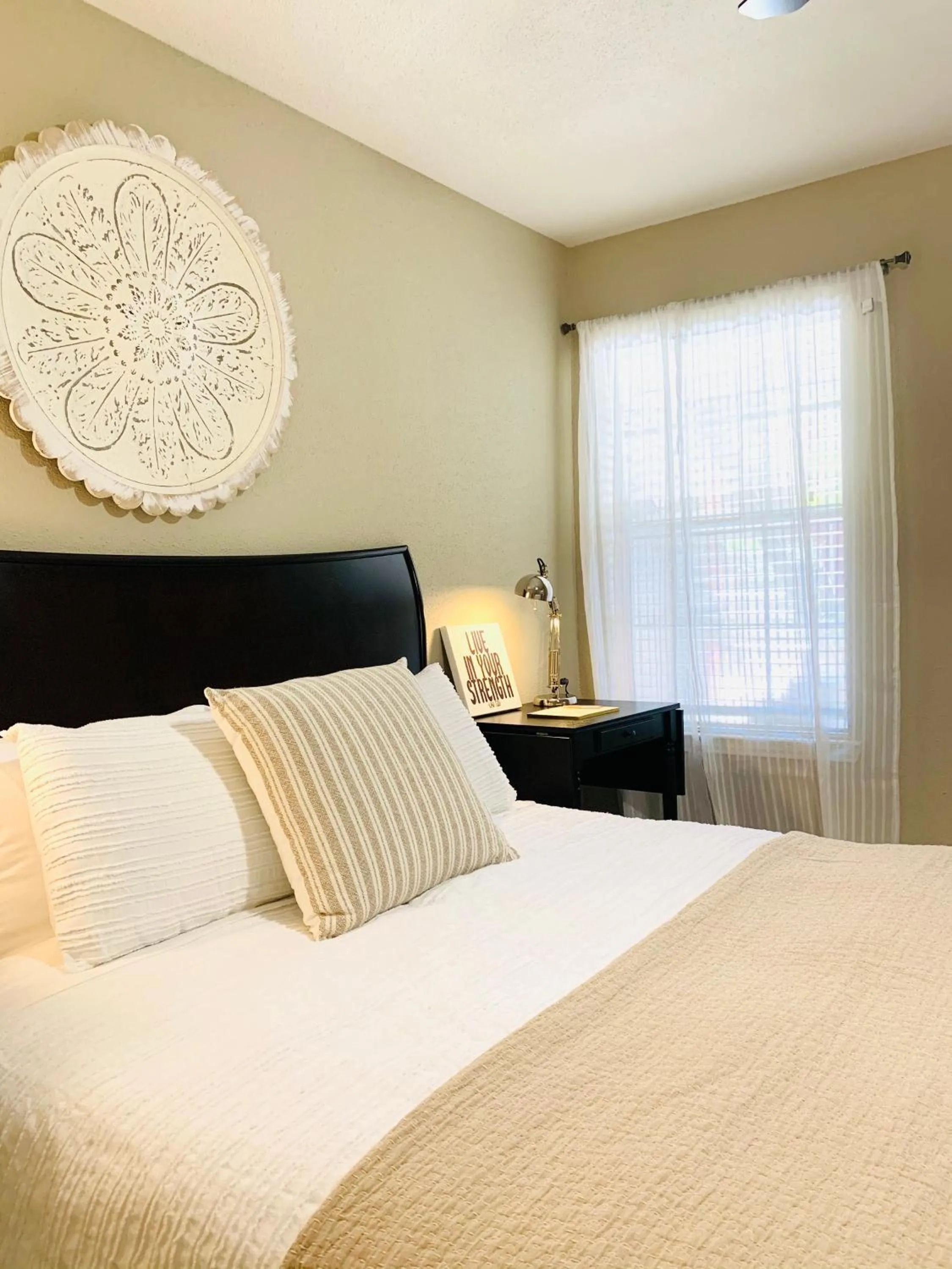 Bedroom, Bed in Peaceful Medical Center Apartment 2BR & 2BA