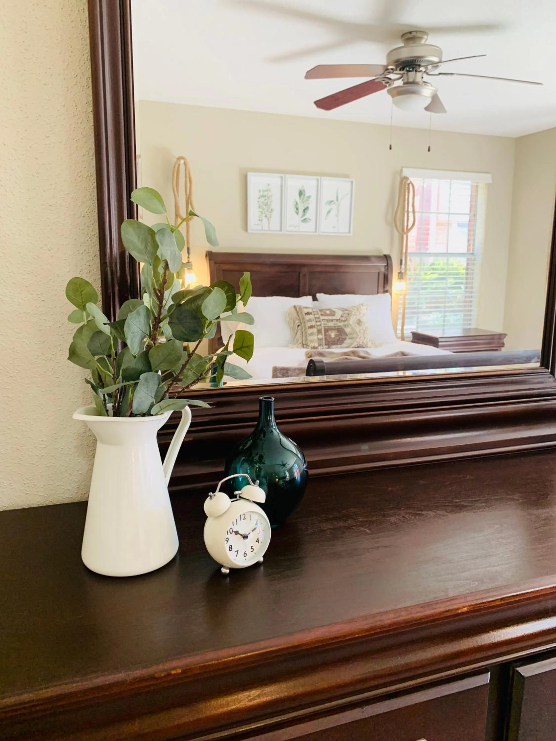 Bedroom in Peaceful Medical Center Apartment 2BR & 2BA