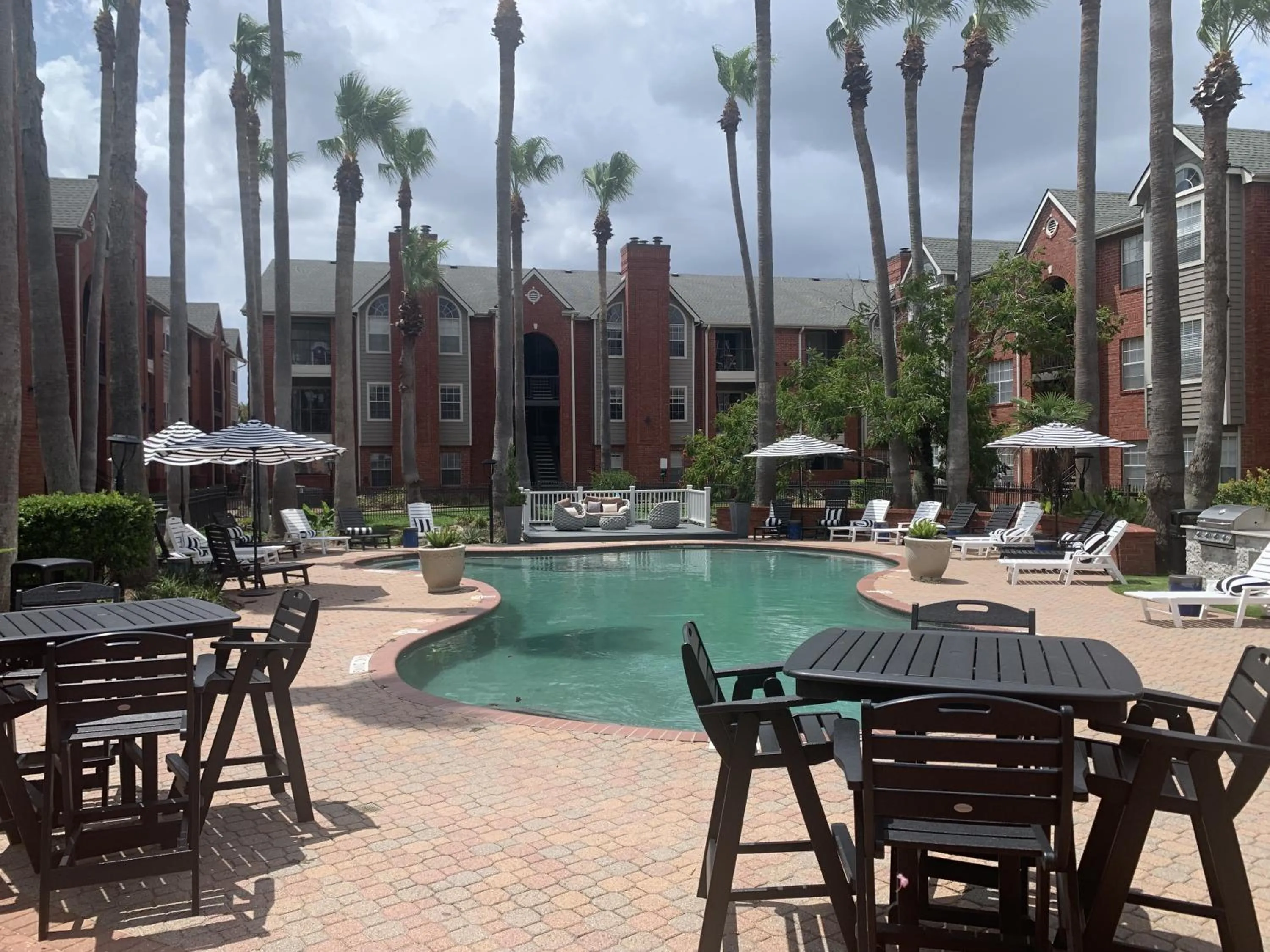 Swimming pool in Peaceful Medical Center Apartment 2BR & 2BA