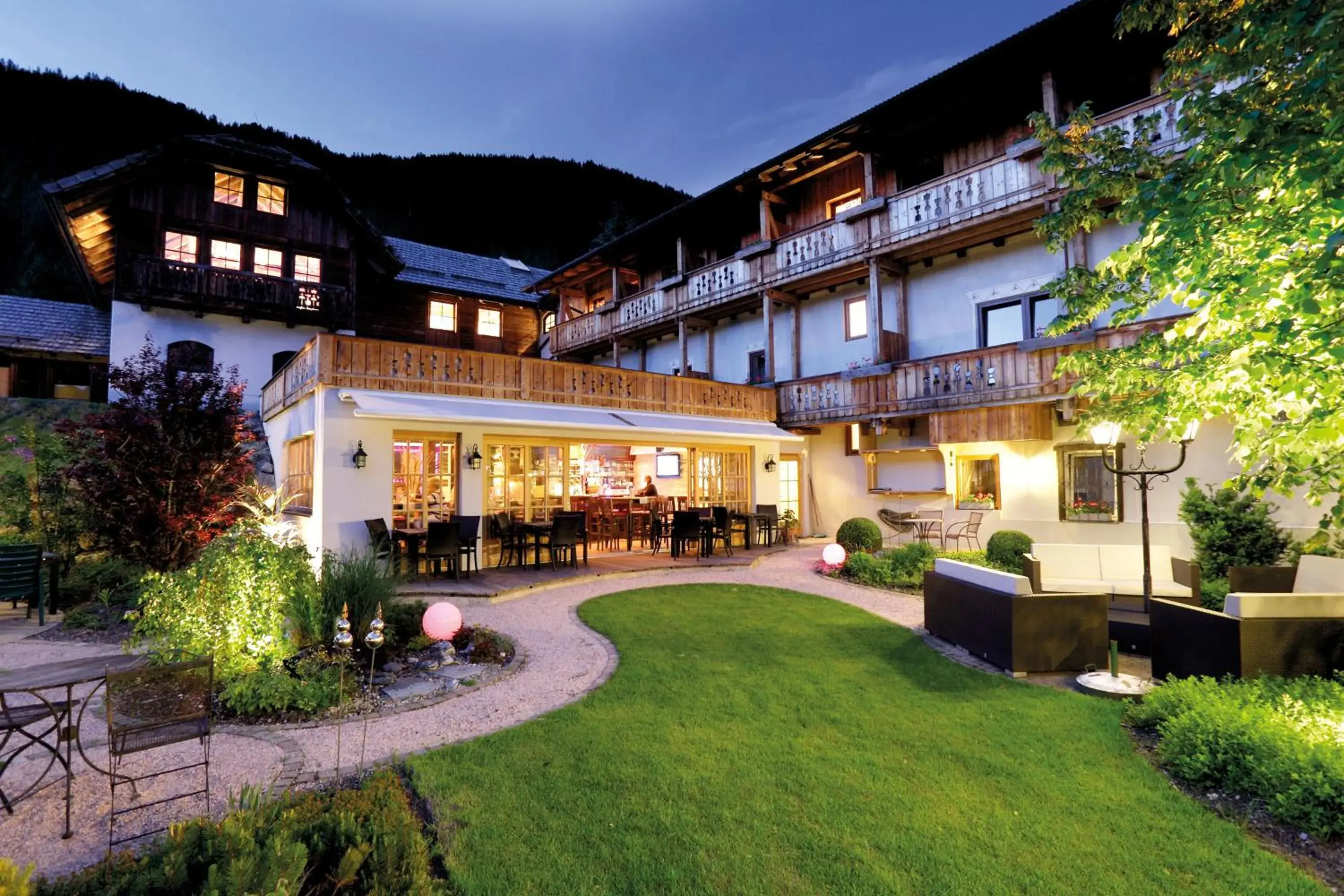 Hotel zum Weissensee Hotel zum Weissensee