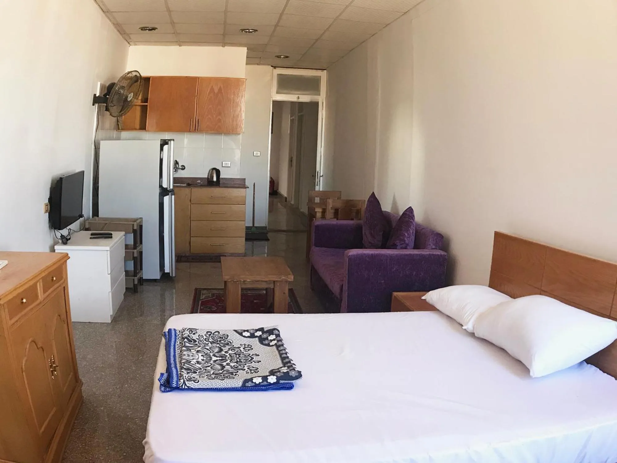 Living room, Bed in Station House