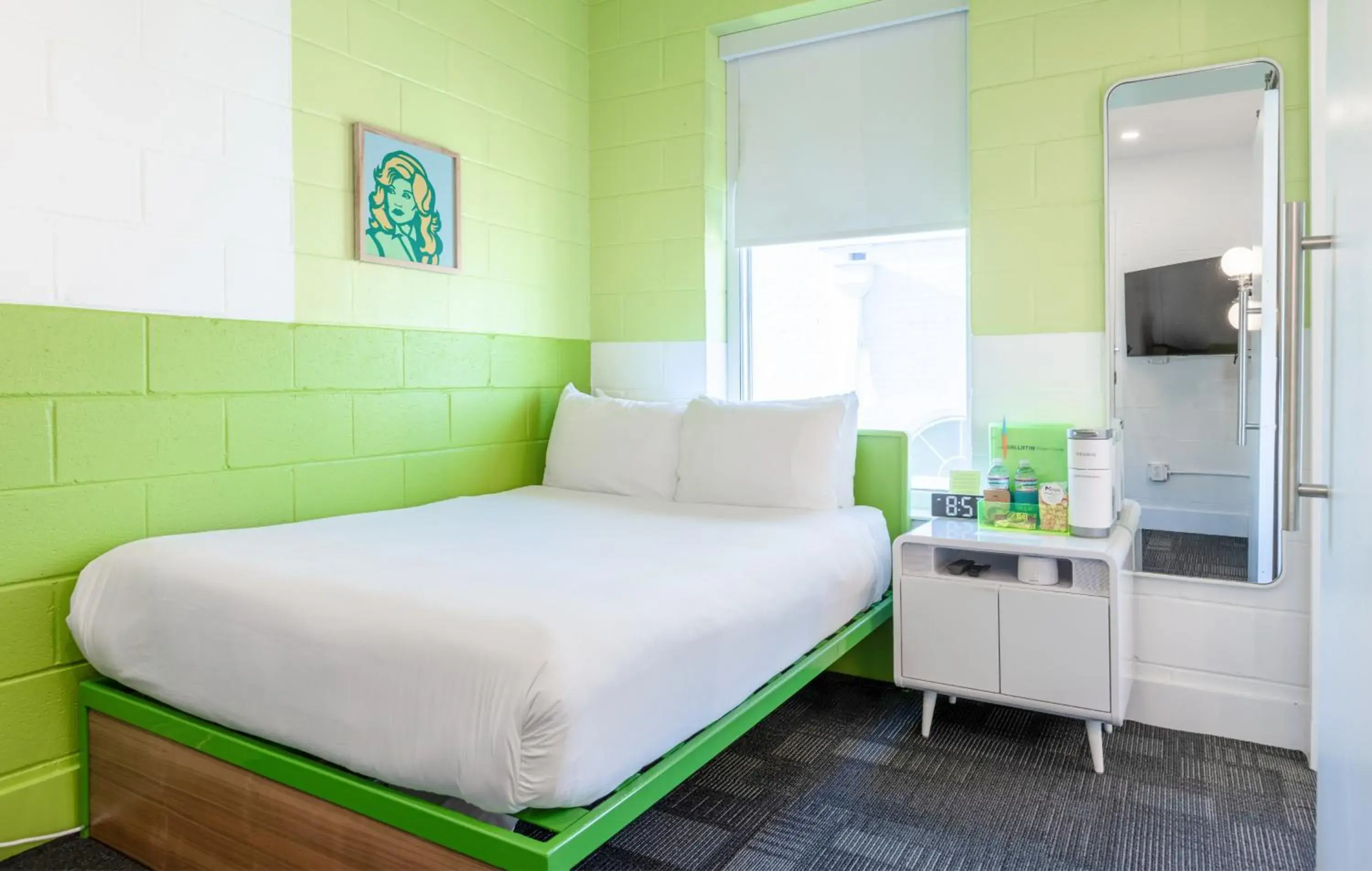 Economy Double Room 318 - single occupancy in The Gallatin Economy Double Room 318 - single occupancy in The Gallatin