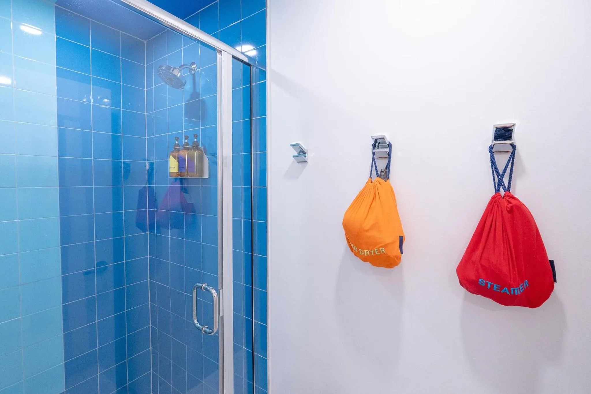 Shower in The Gallatin