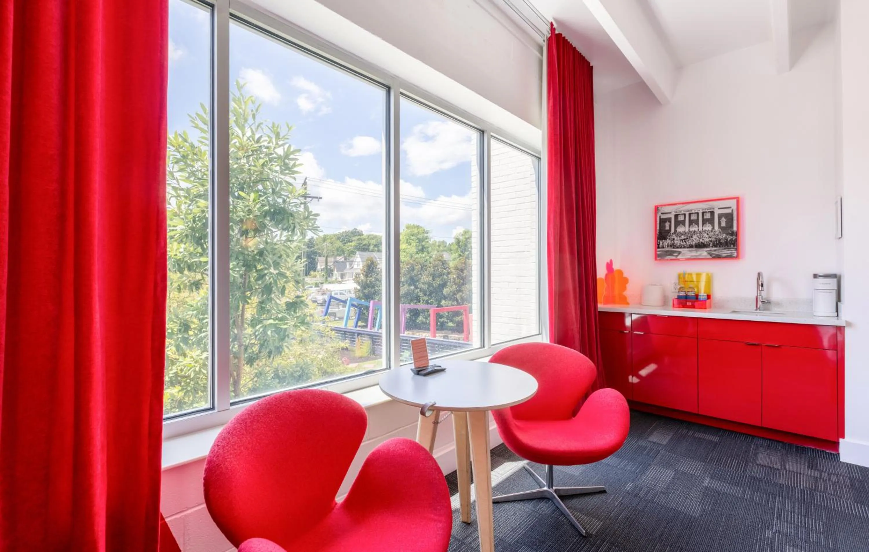 Bedroom in The Gallatin