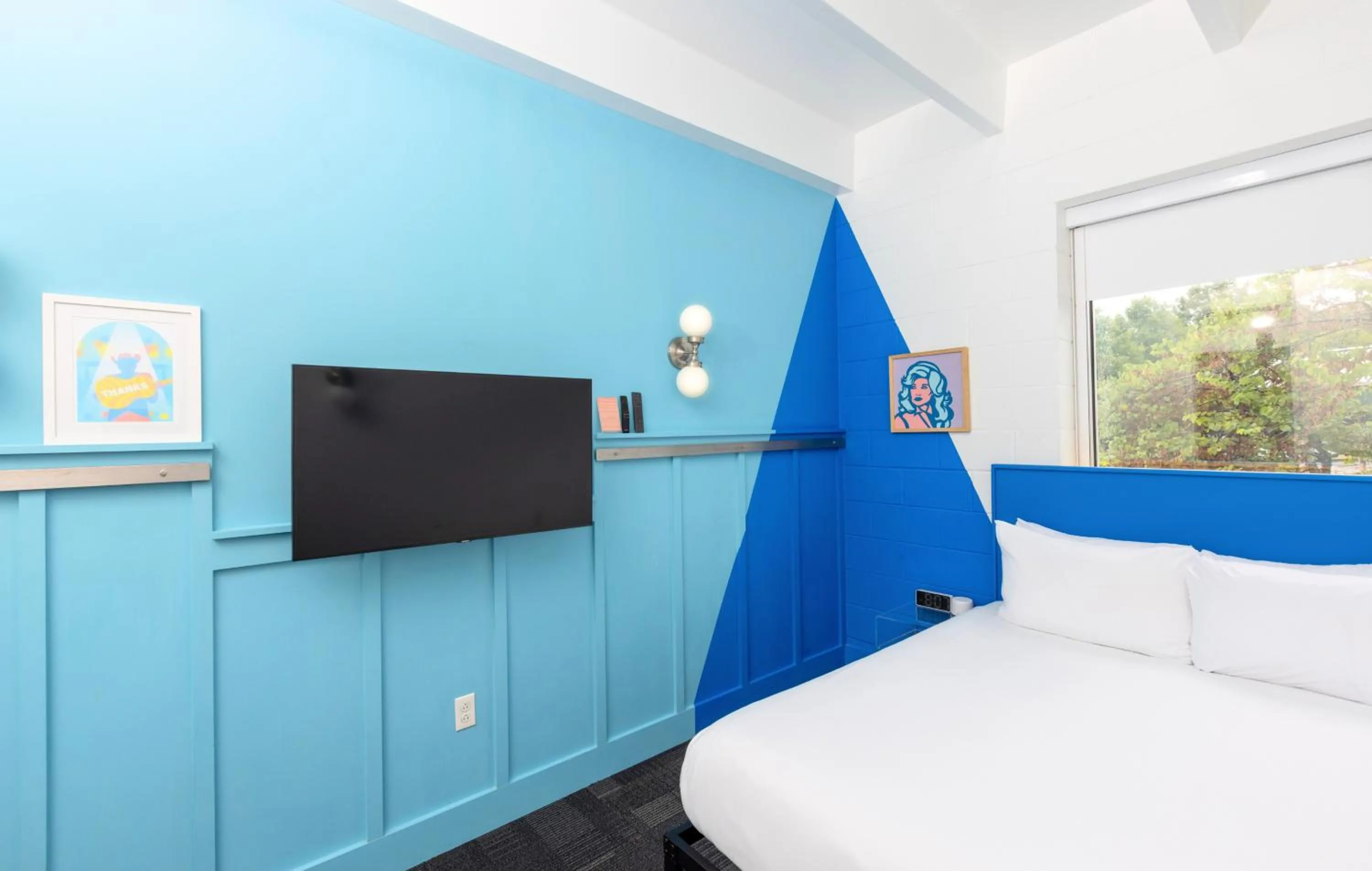 Bedroom, Bed in The Gallatin