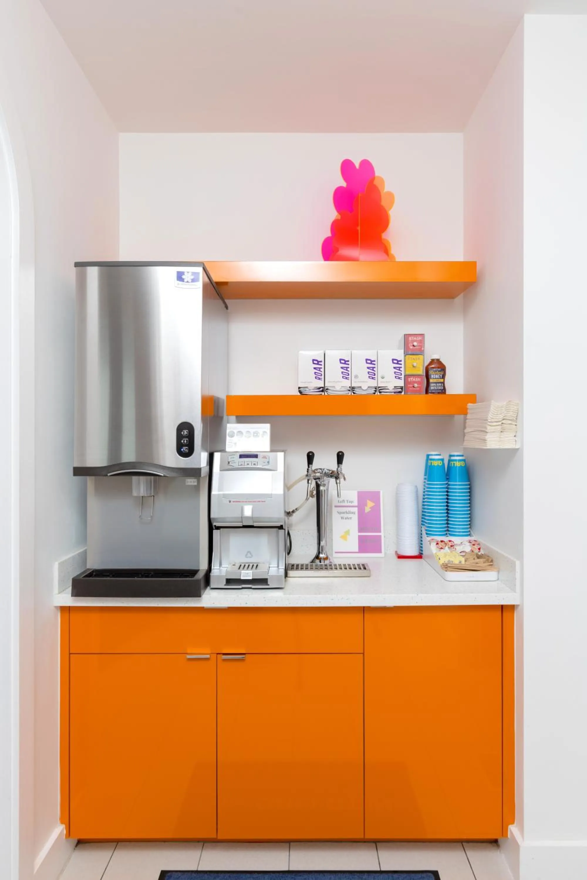 Coffee/tea facilities in The Gallatin