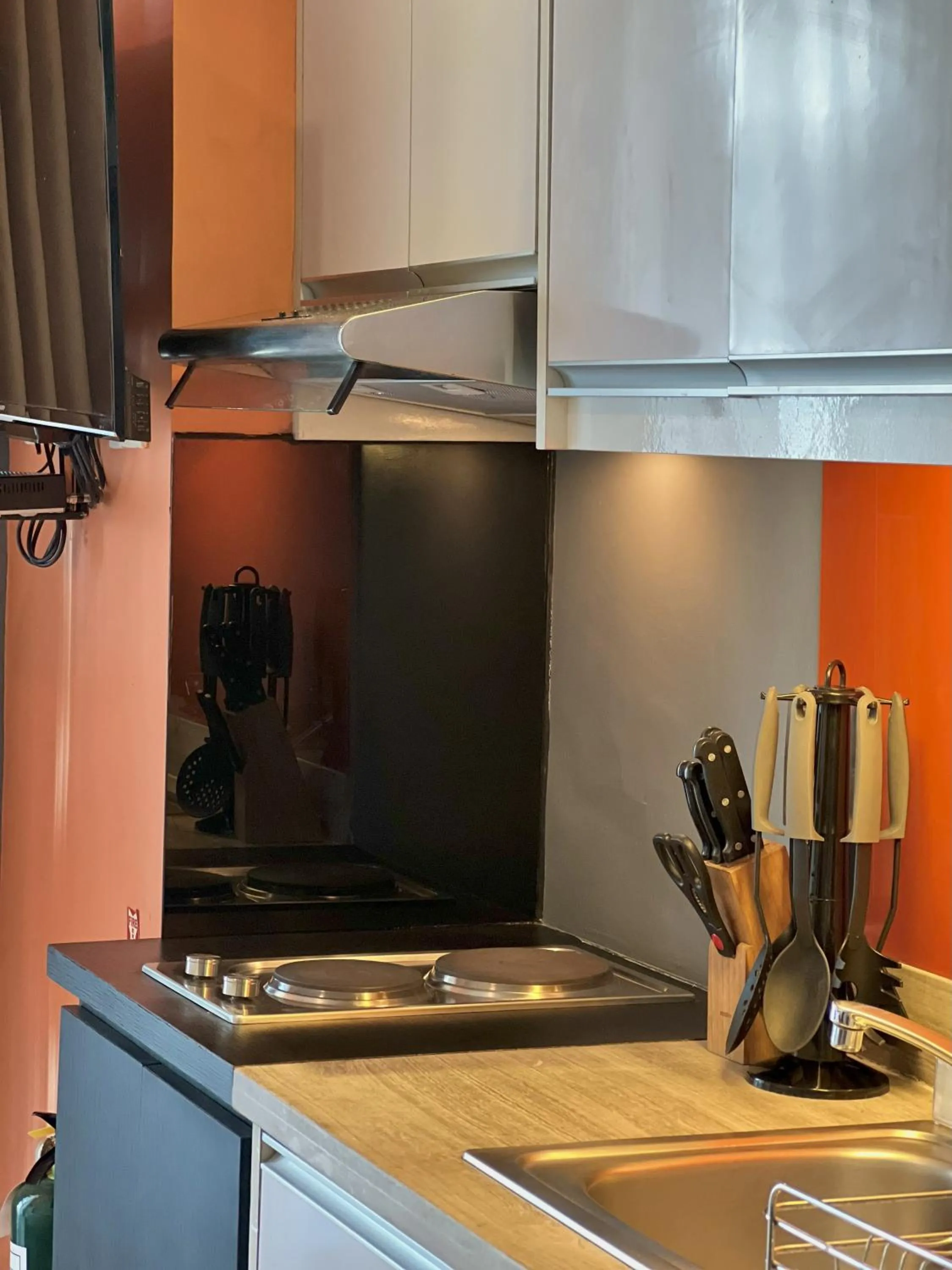 Kitchen or kitchenette in KL Serviced Residences Managed by HII