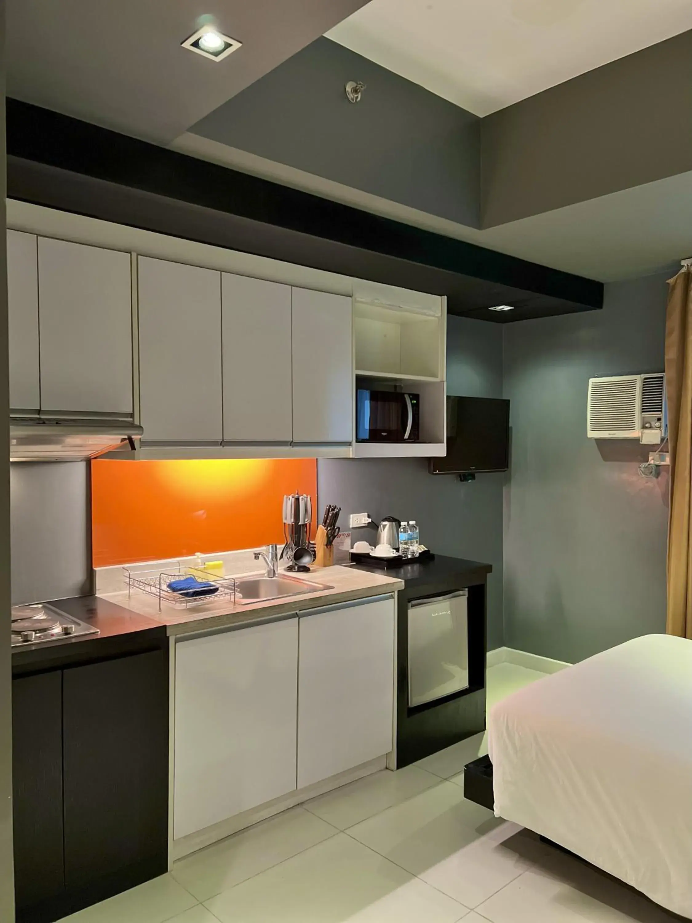 Kitchen or kitchenette, Bed in KL Serviced Residences Managed by HII Kitchen or kitchenette, Bed in KL Serviced Residences Managed by HII