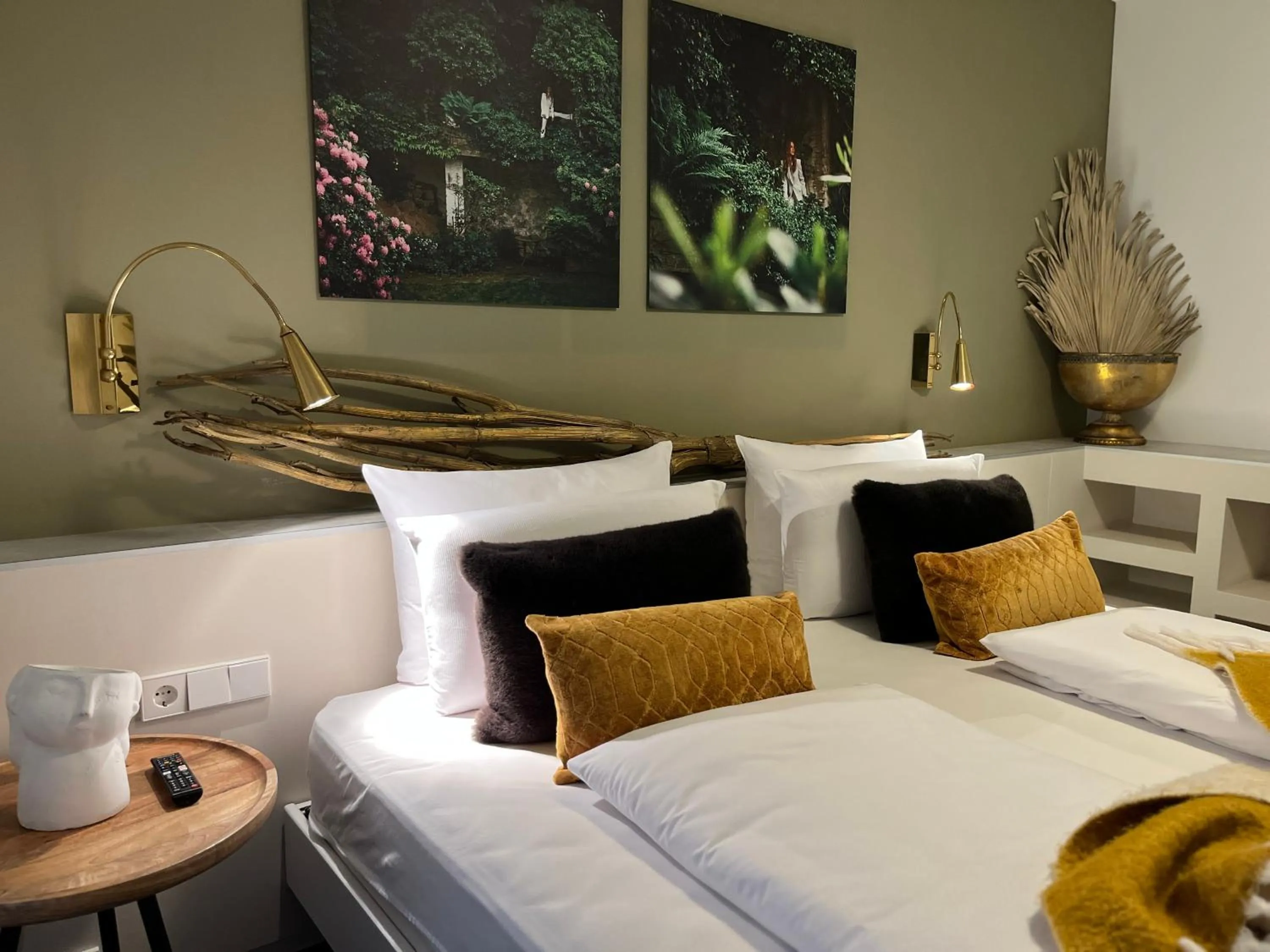 Bedroom, Bed in Hotel Schlossberg