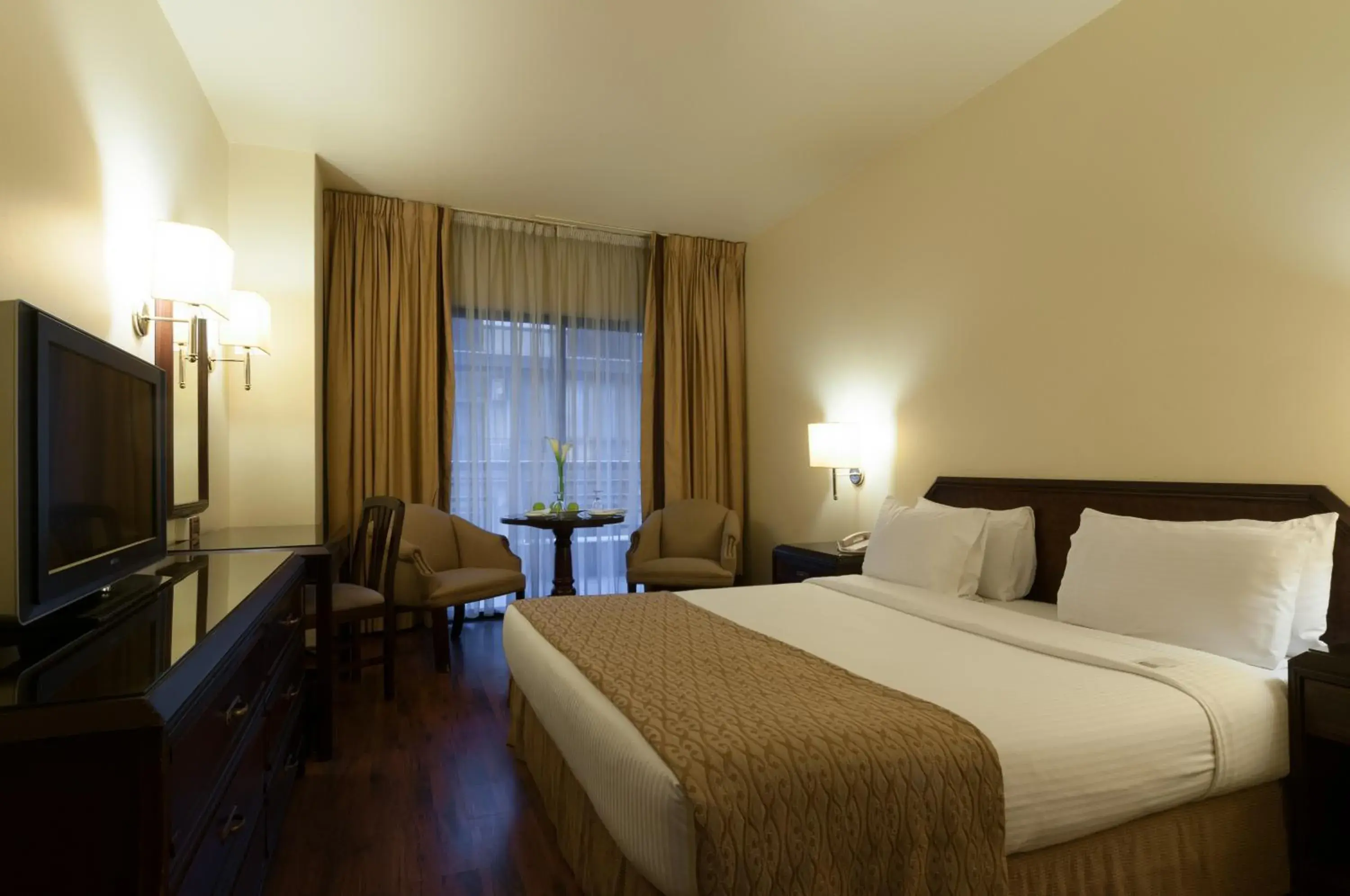 Deluxe King or Twin Room in Le Commodore Hotel Deluxe King or Twin Room in Le Commodore Hotel