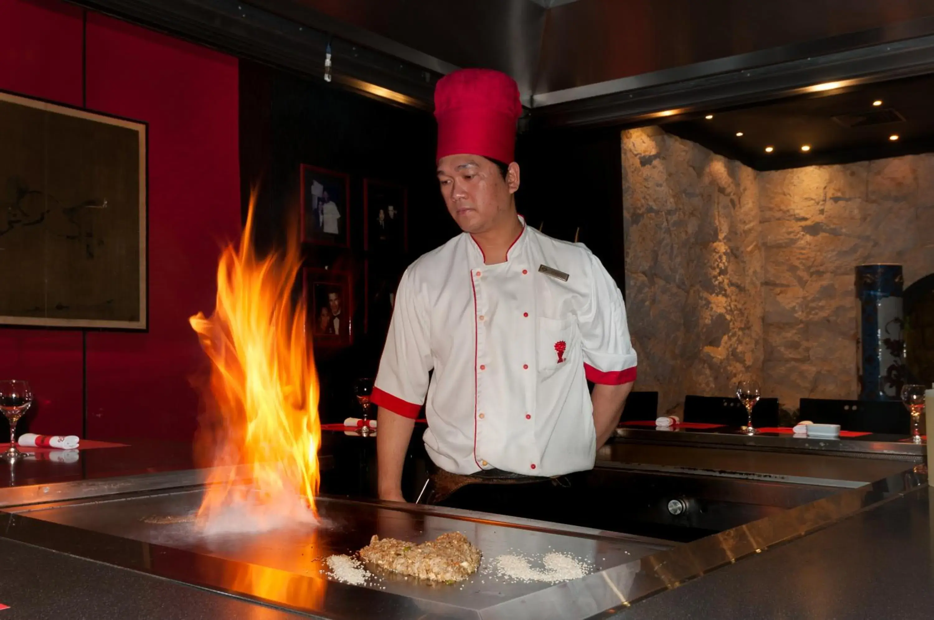 Restaurant/places to eat in Le Commodore Hotel Restaurant/places to eat in Le Commodore Hotel