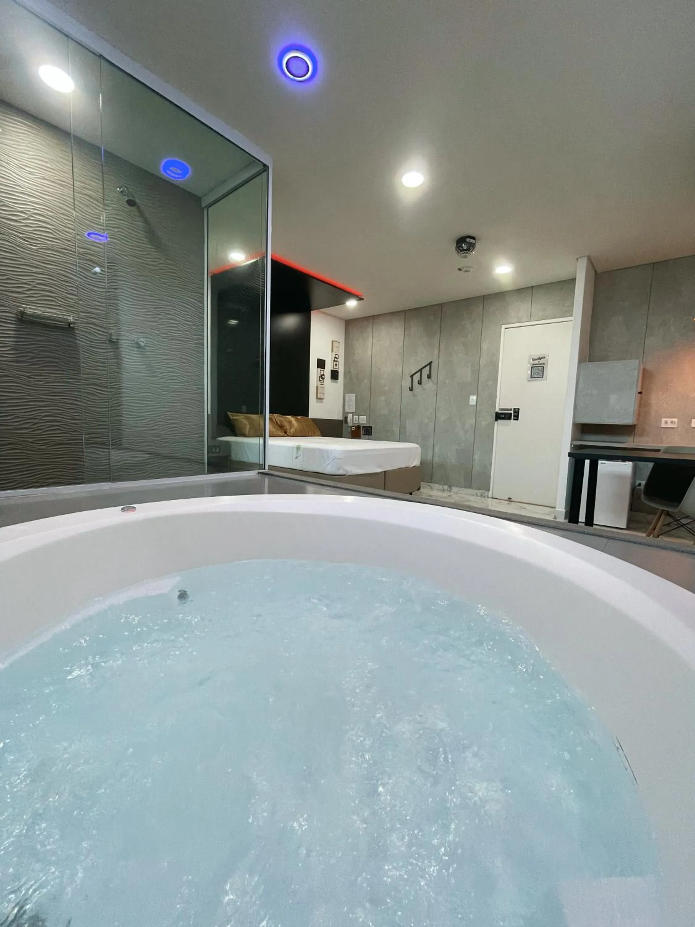 Hot Tub in Green It Motel & Hotel