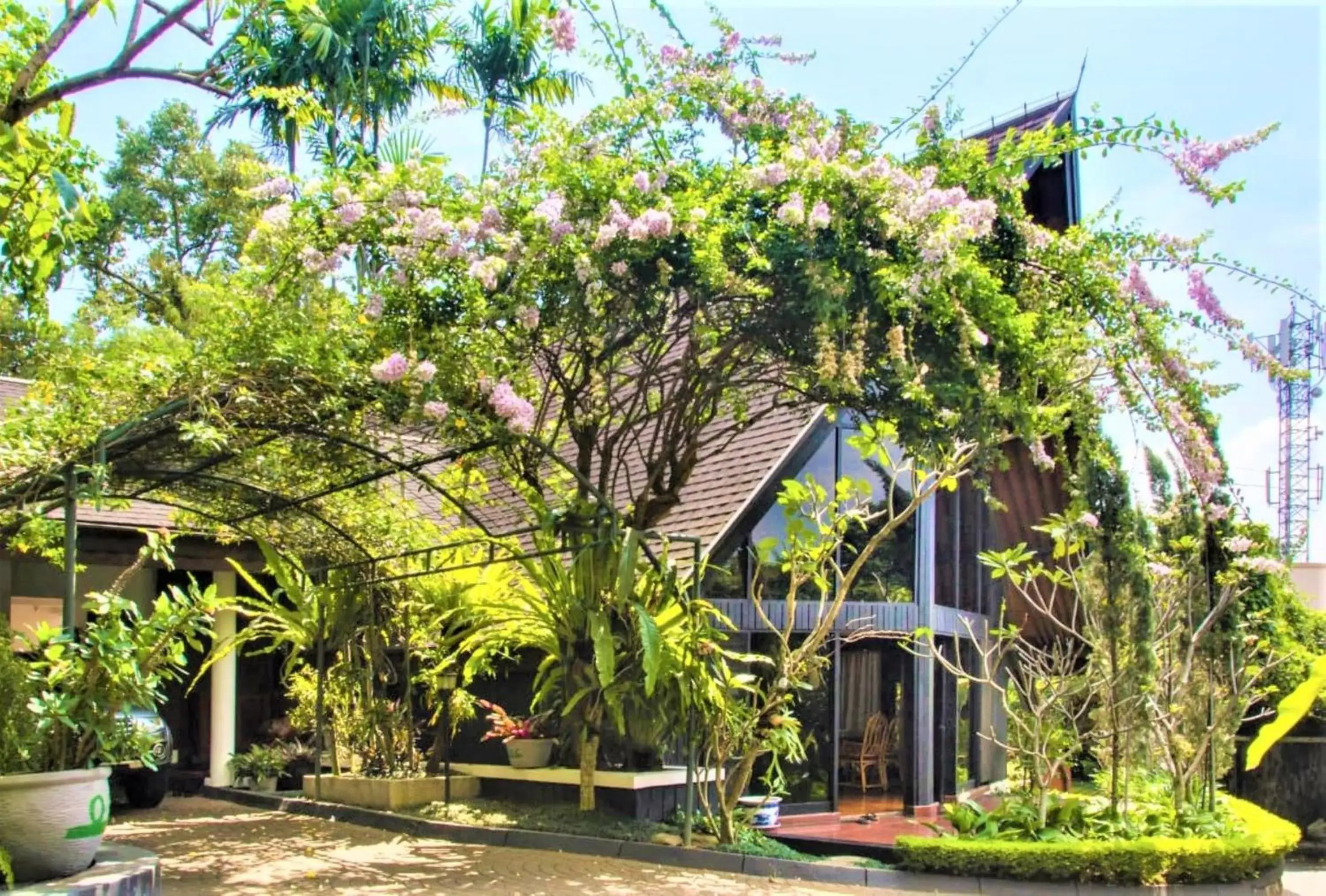 Property building in OBC Villa Property building in OBC Villa