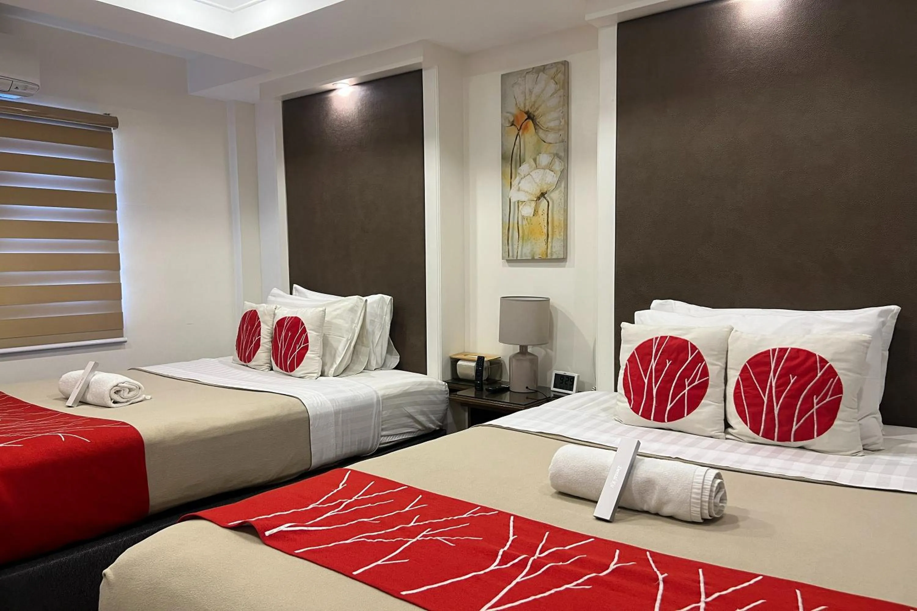 Bedroom, Bed in Khotel near T3 Airport