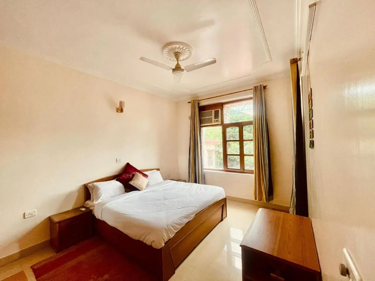 Bed in Golden Healing Journeys Homestay