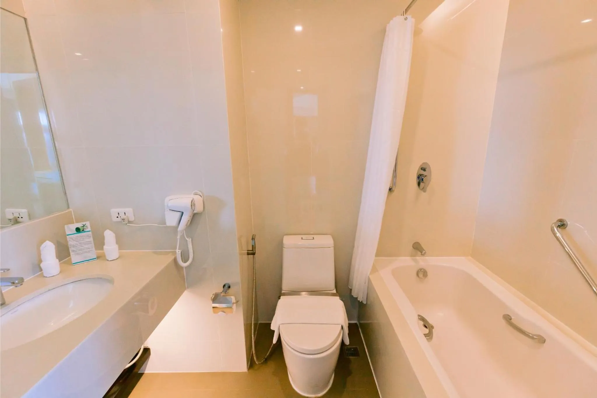 Shower in Arterra Seaview Resort