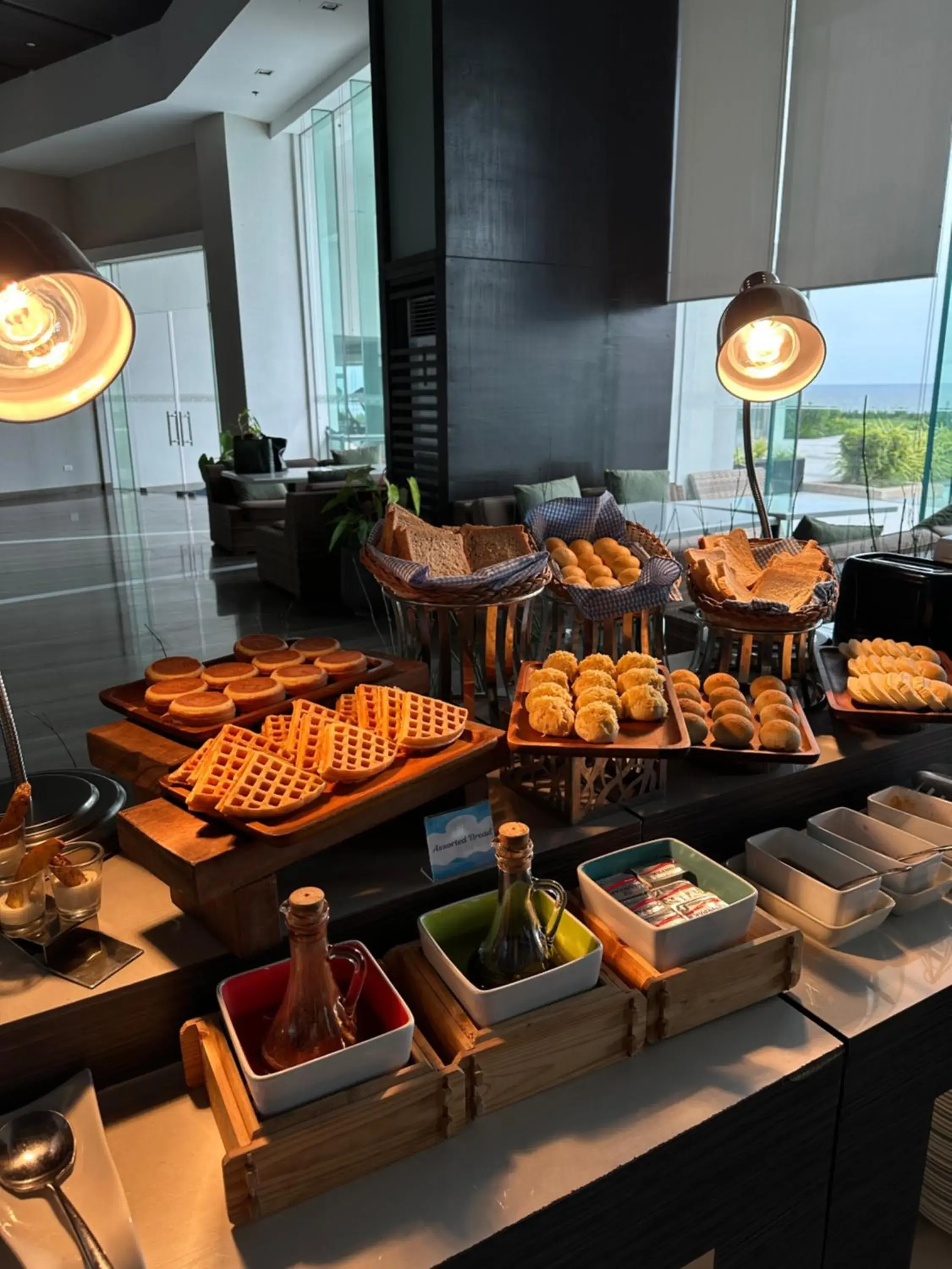 Breakfast in Arterra Seaview Resort Breakfast in Arterra Seaview Resort