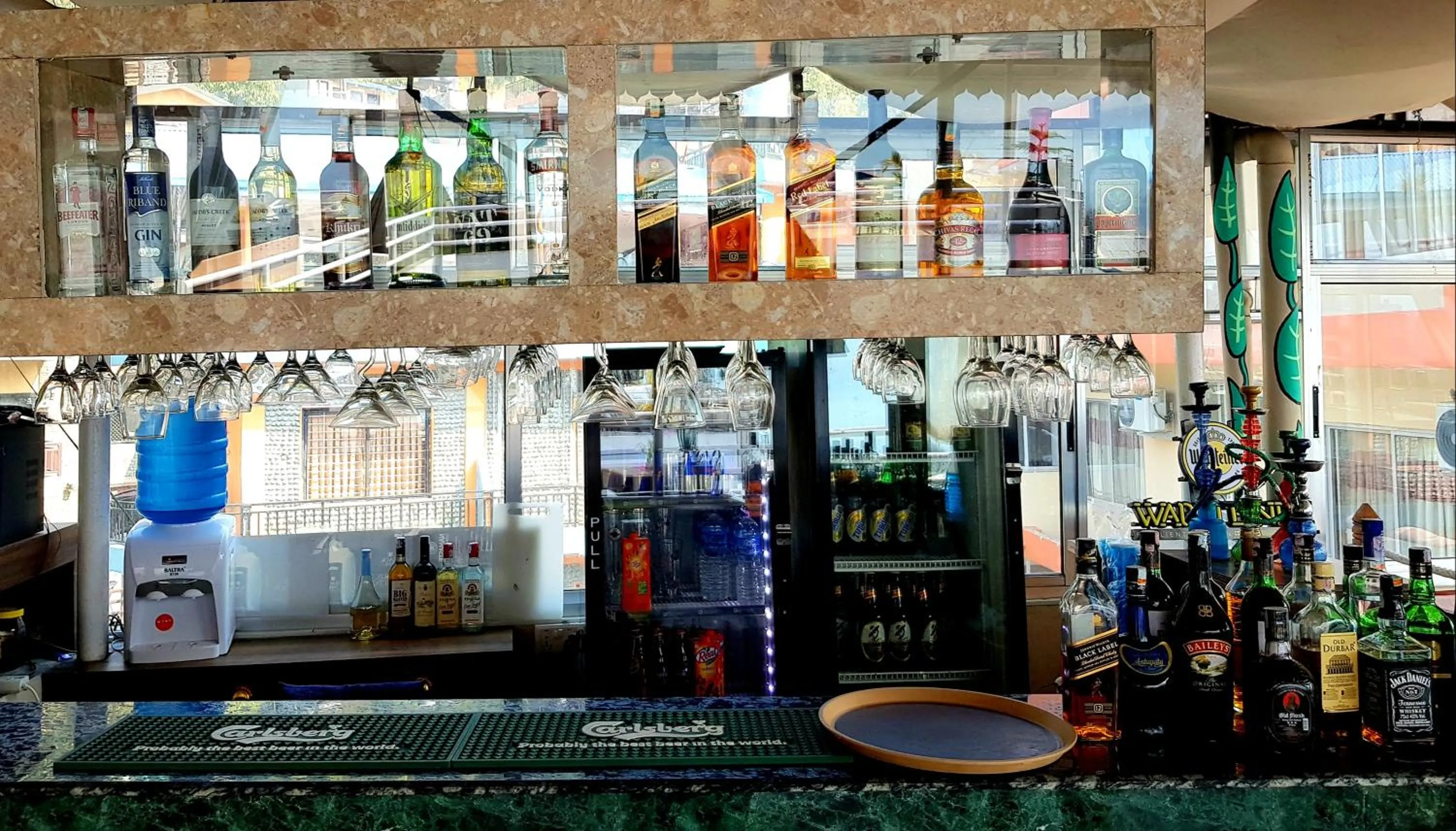 Lounge or bar in Hotel Kunja