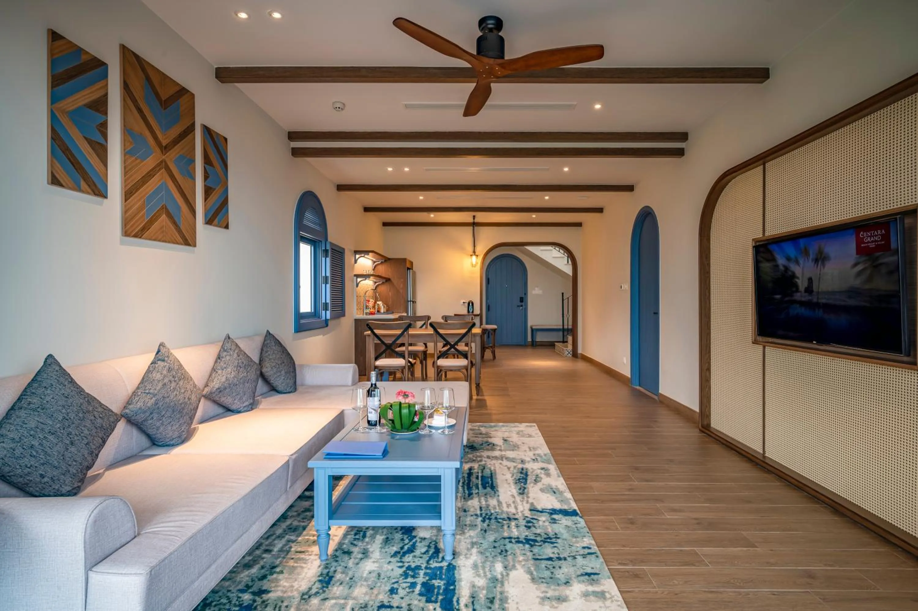 Living room in Centara Mirage Resort Mui Ne
