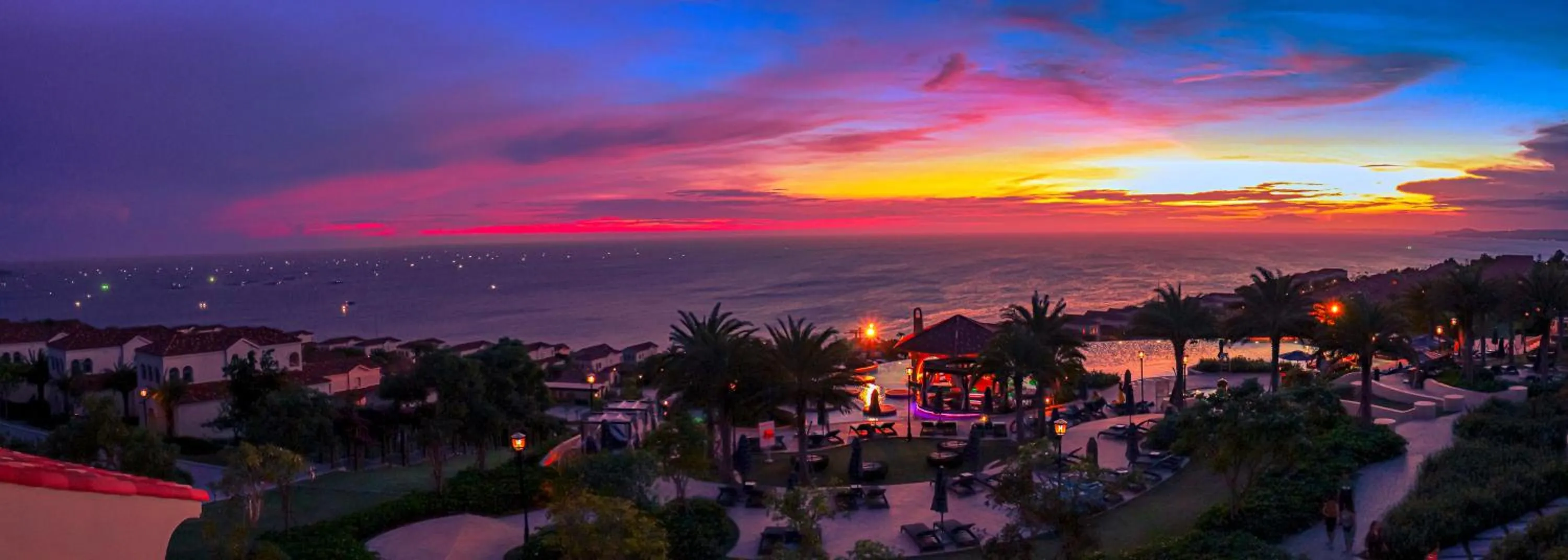 Sunset in Centara Mirage Resort Mui Ne