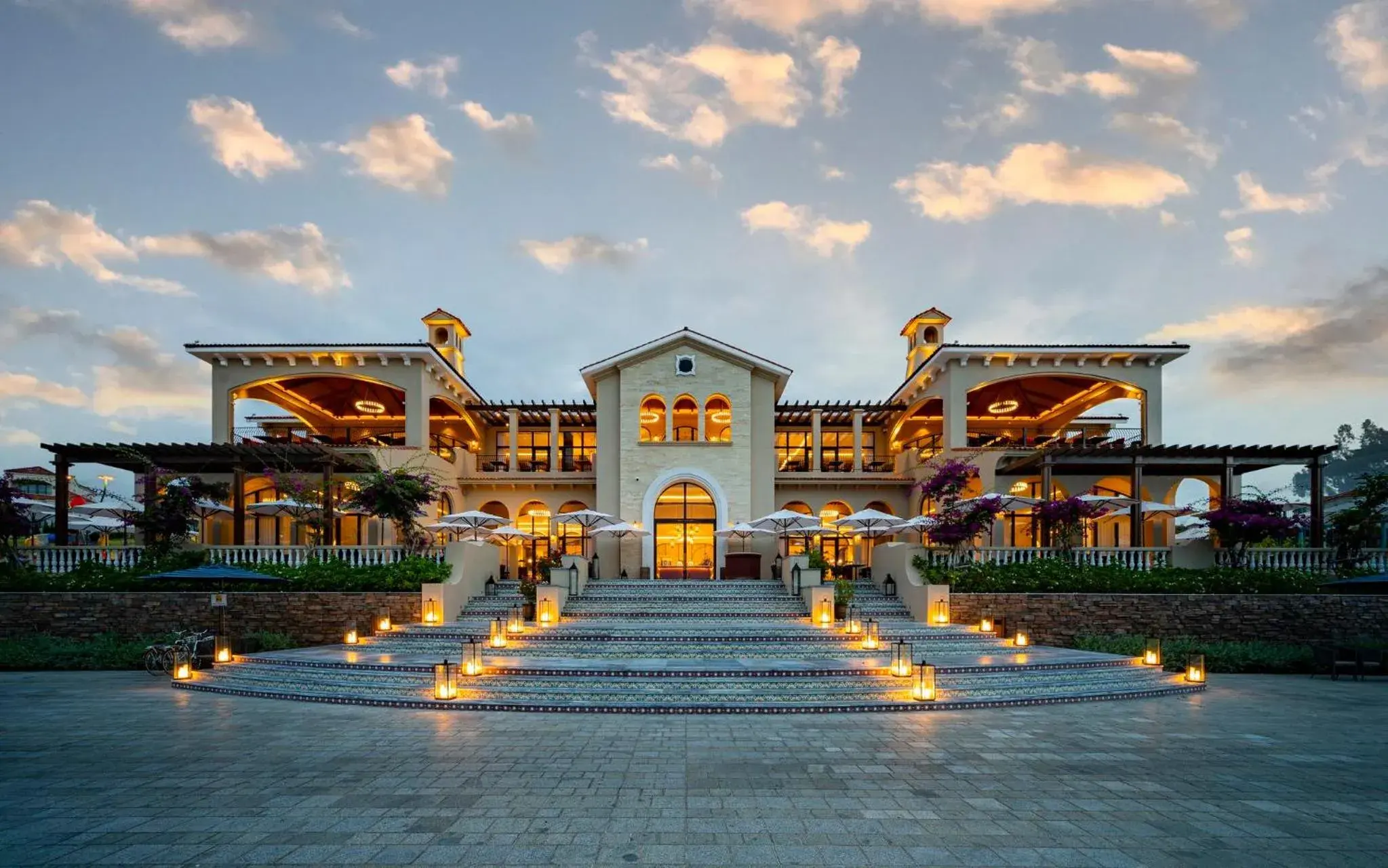 Restaurant/places to eat in Centara Mirage Resort Mui Ne Restaurant/places to eat in Centara Mirage Resort Mui Ne