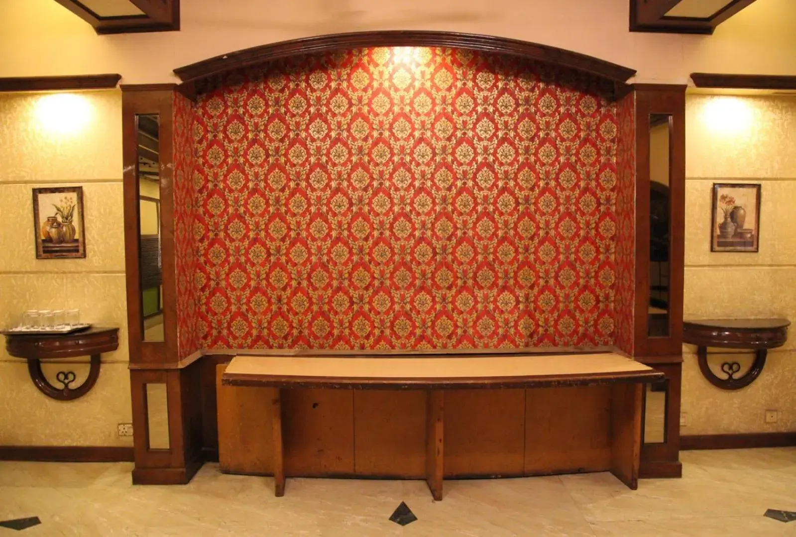 Facade/entrance in Hotel Metro Regency Meerut Facade/entrance in Hotel Metro Regency Meerut