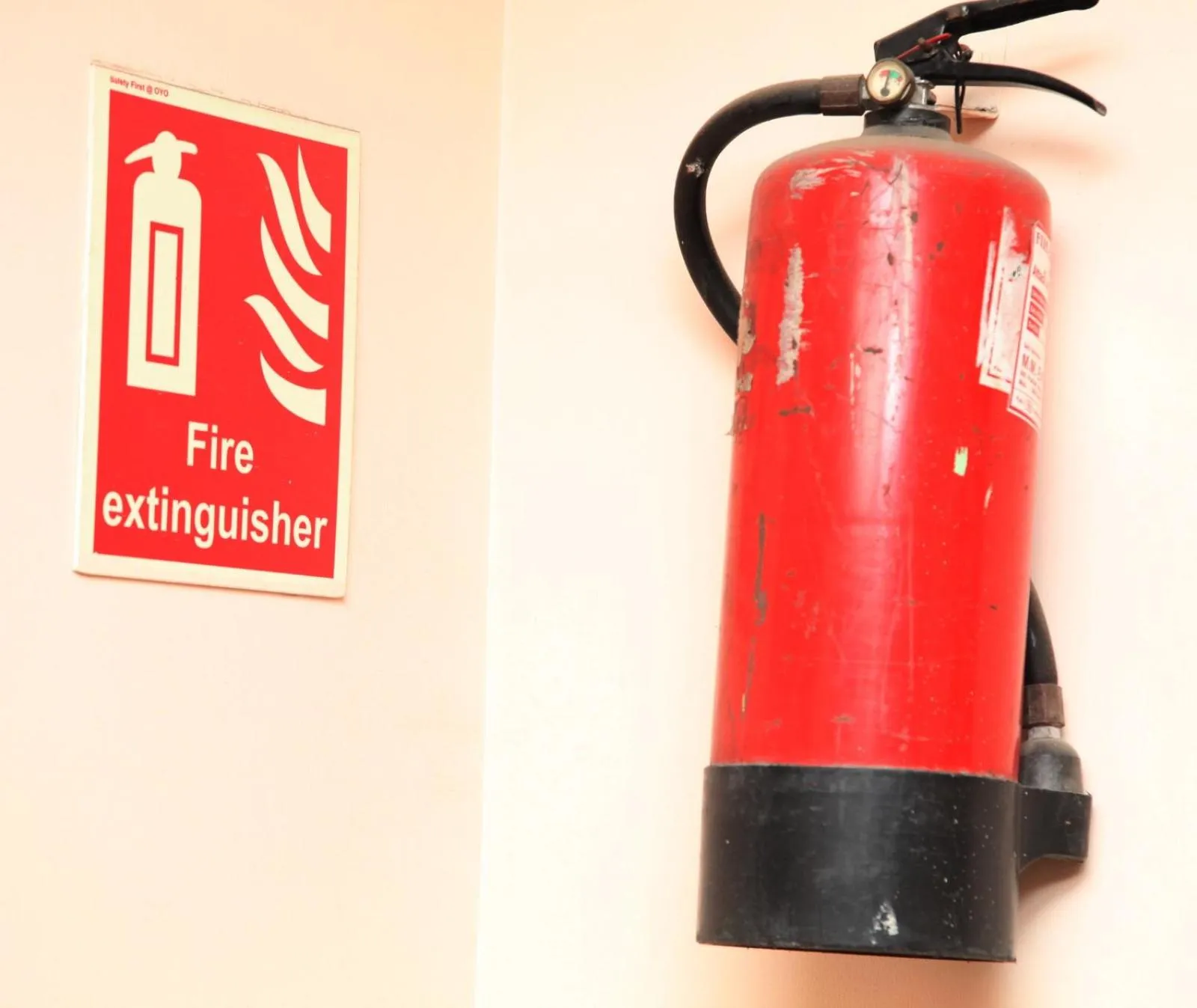 flat iron in Hotel Metro Regency Meerut