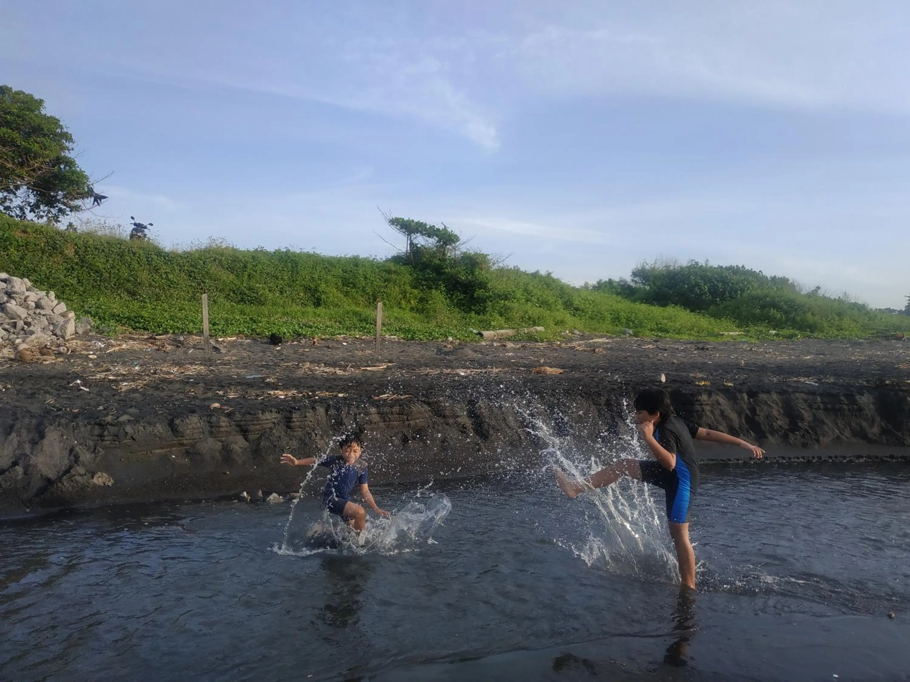 Activities in Tamiu Guesthouse at Desa Wisata Keramas Near Keramas Surf Beach