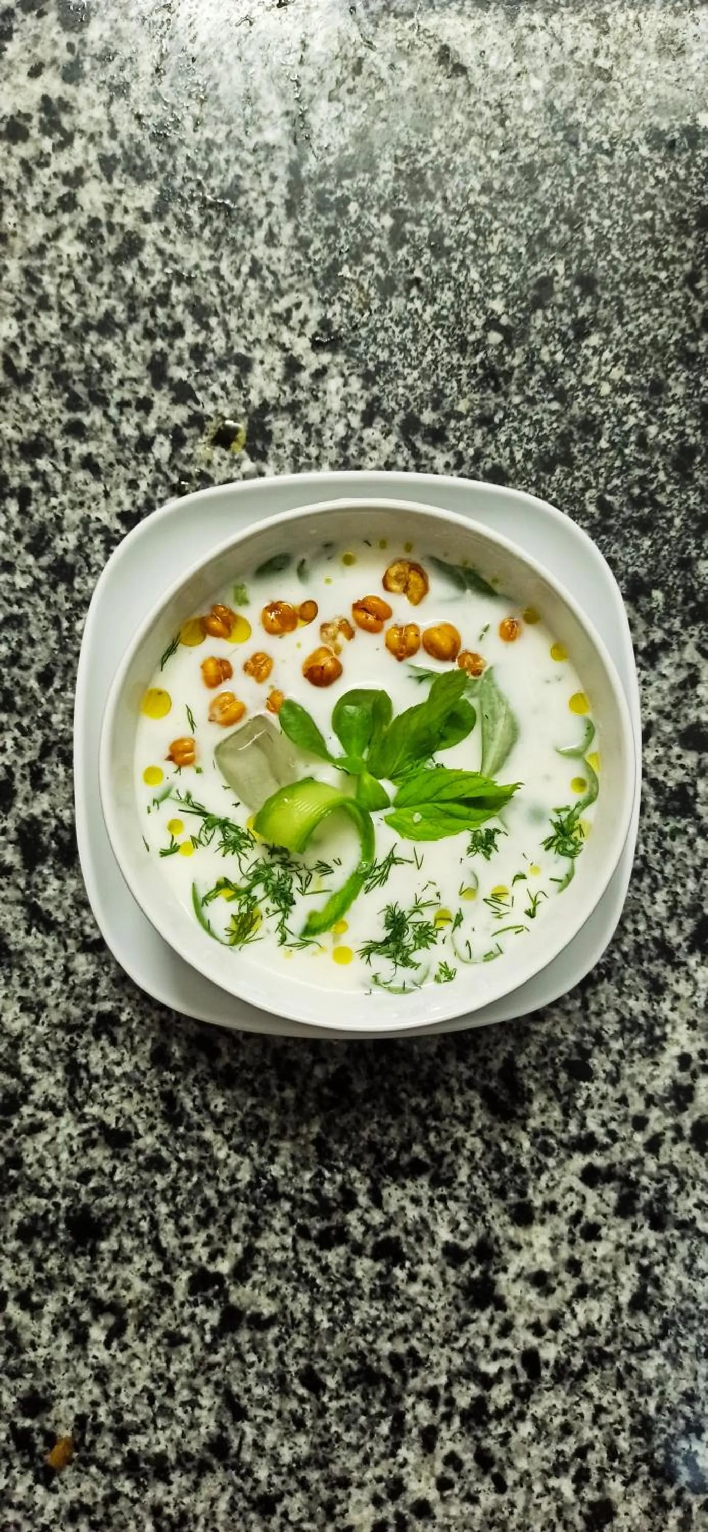 Restaurant/places to eat in Swiss Eviniz Hotel