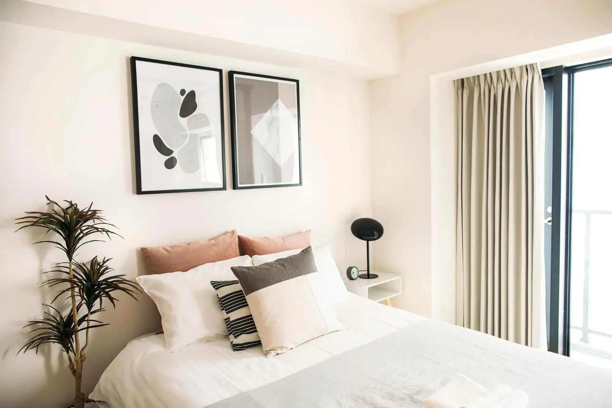 Bed in Section L Asakusa East Bed in Section L Asakusa East