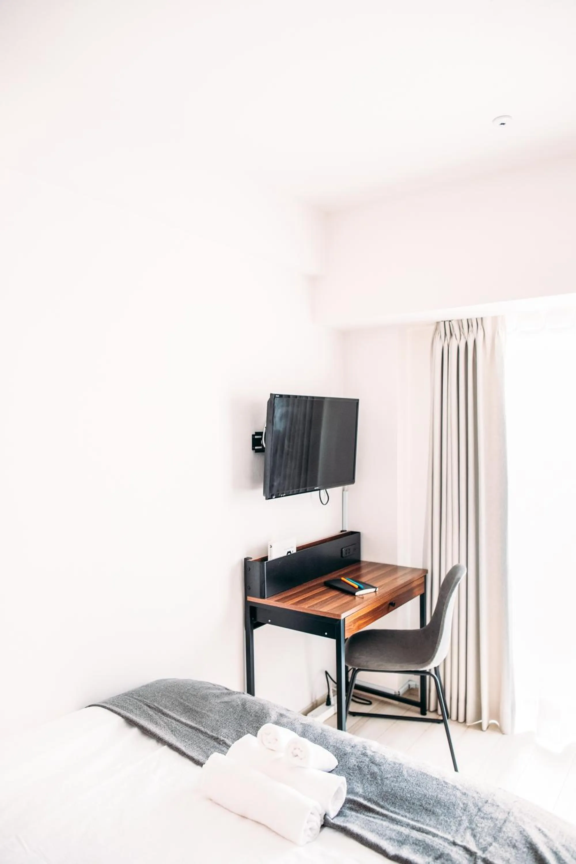 Business facilities, Bed in Section L Asakusa East