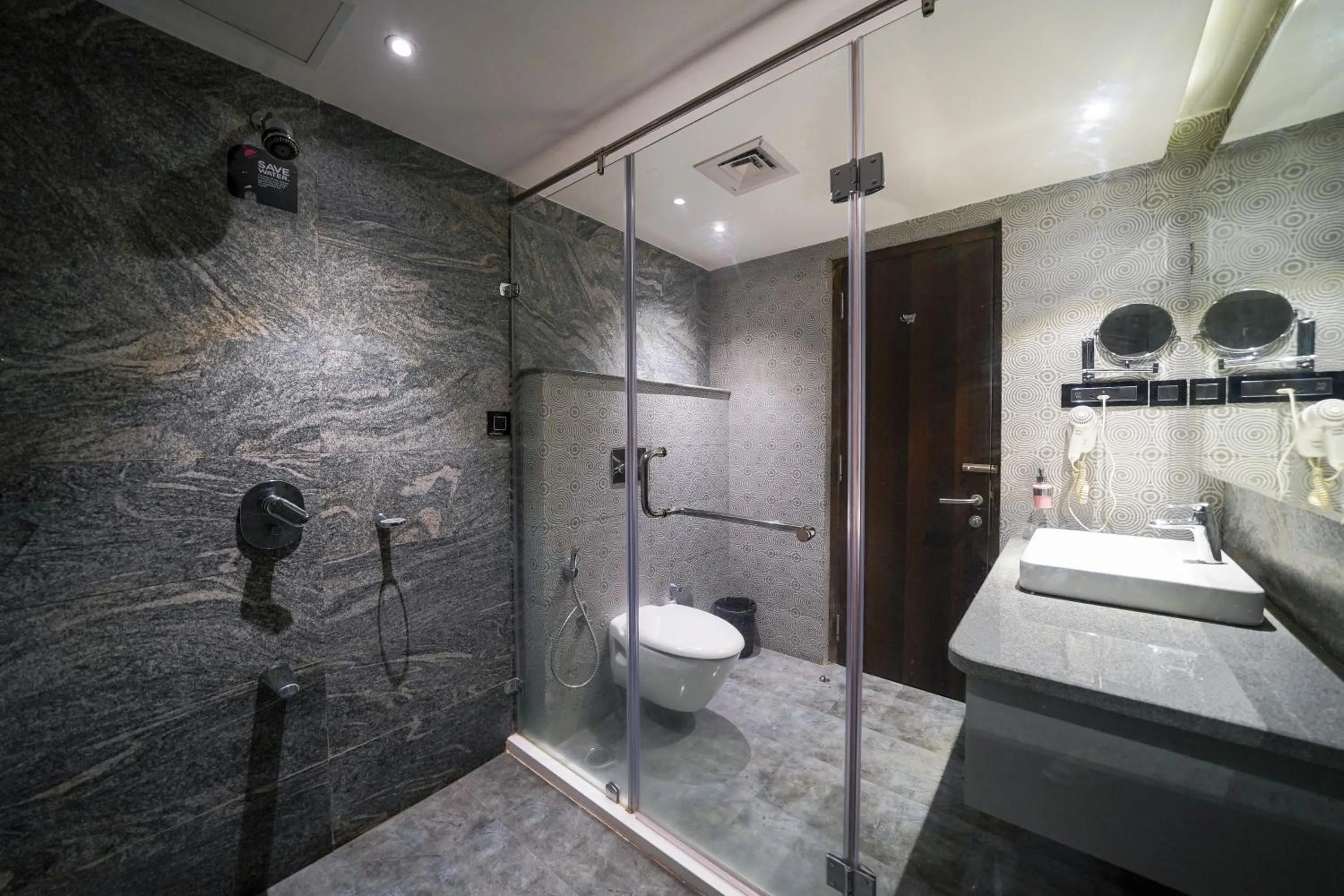 Shower in Olive Hotel MG Road Dunsvirk Inn by Embassy Group