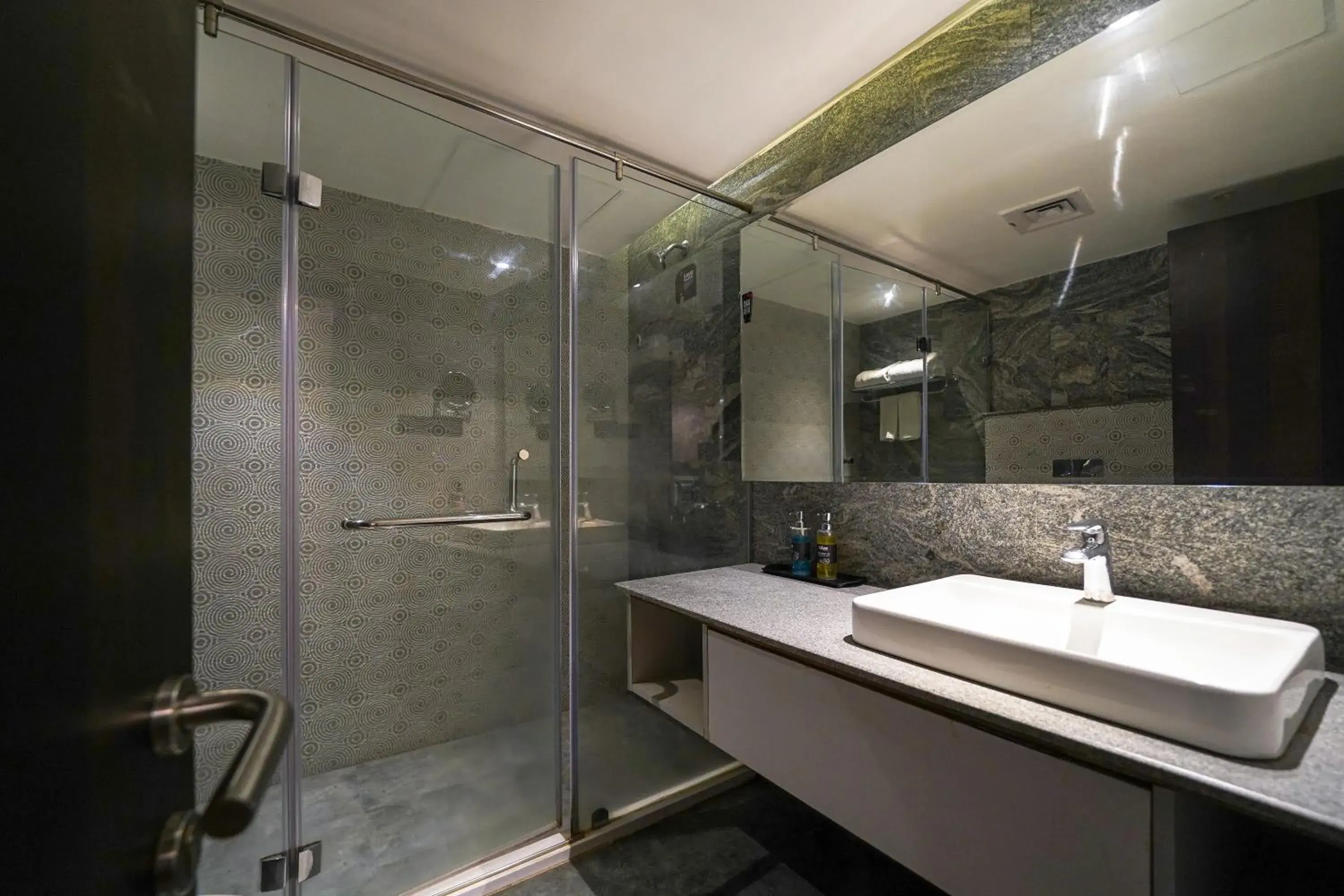 Shower in Olive Hotel MG Road Dunsvirk Inn by Embassy Group Shower in Olive Hotel MG Road Dunsvirk Inn by Embassy Group