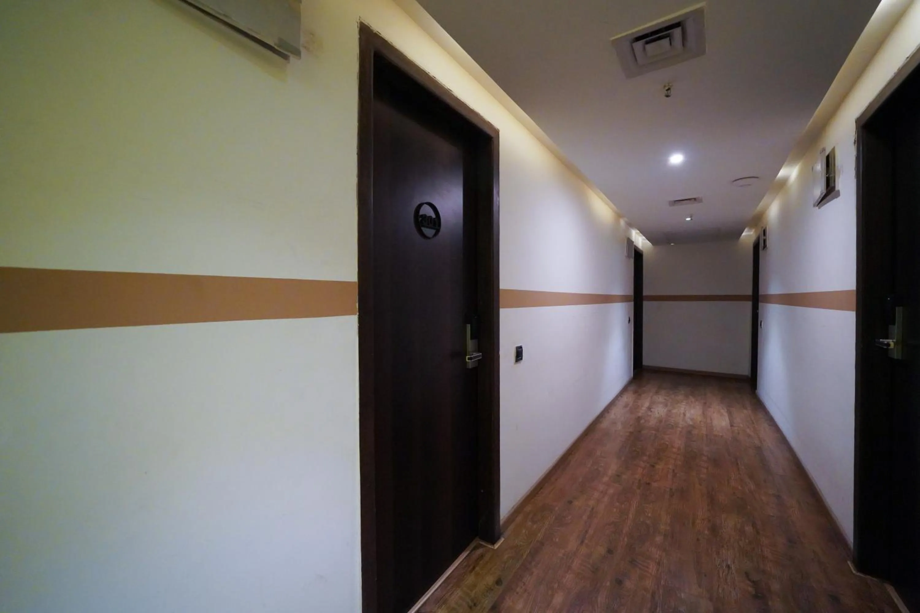 Facade/entrance in Olive Hotel MG Road Dunsvirk Inn by Embassy Group