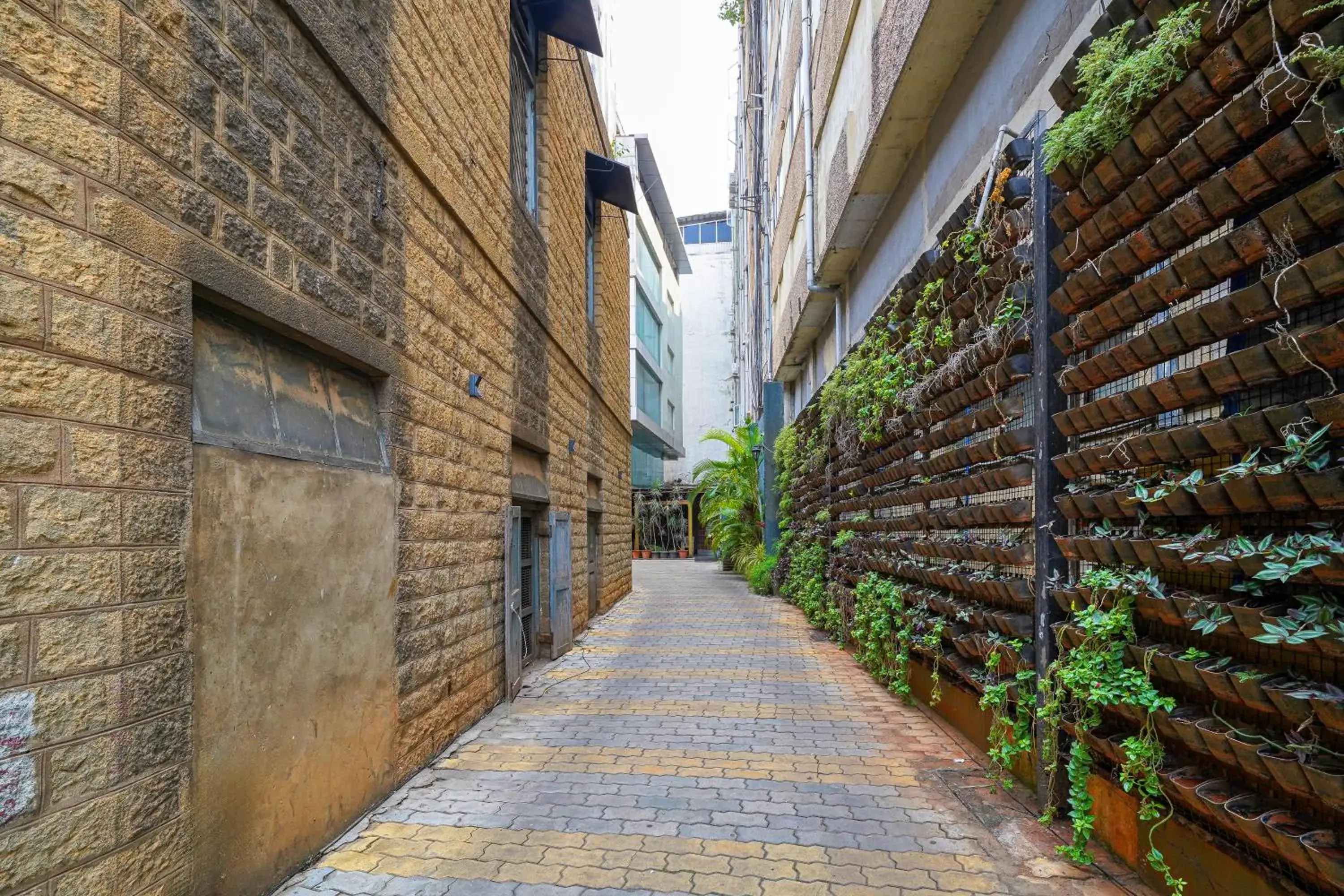 Facade/entrance in Olive Hotel MG Road Dunsvirk Inn by Embassy Group Facade/entrance in Olive Hotel MG Road Dunsvirk Inn by Embassy Group