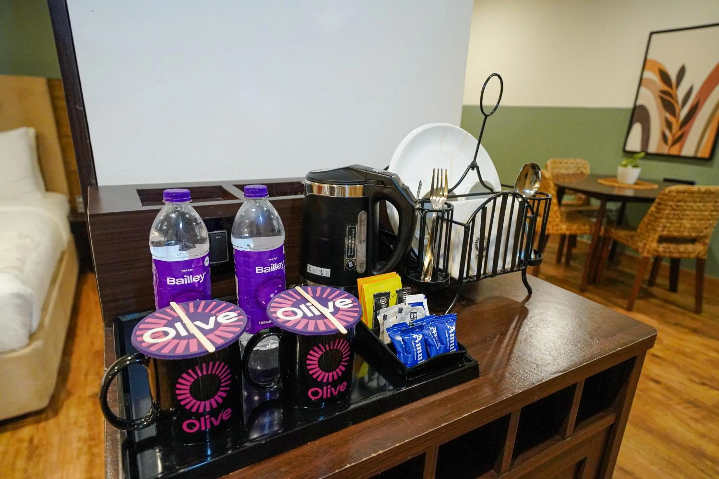 Coffee/tea facilities in Olive Hotel MG Road Dunsvirk Inn by Embassy Group