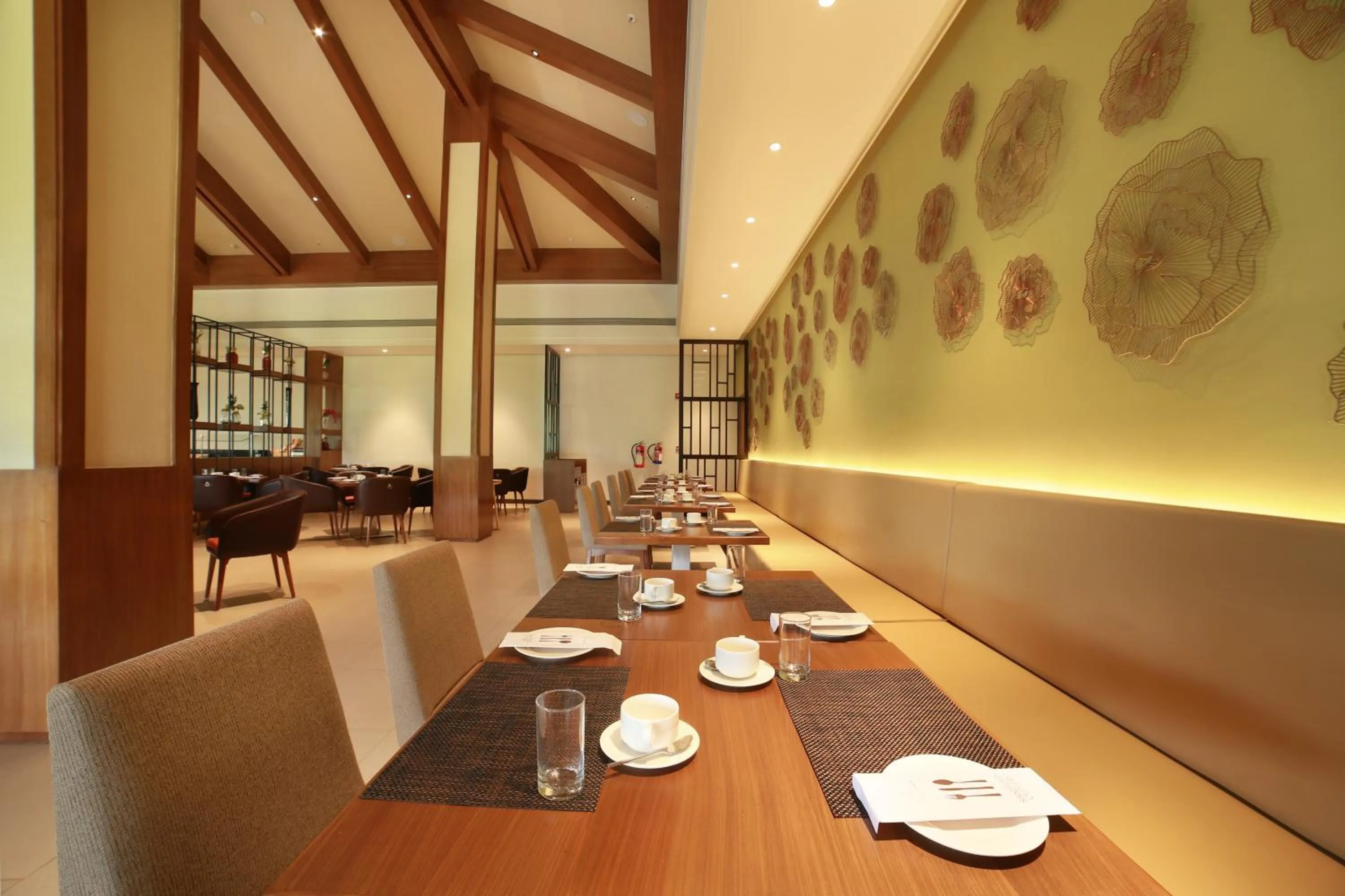 Restaurant/places to eat in Club Mahindra Assonora, Goa
