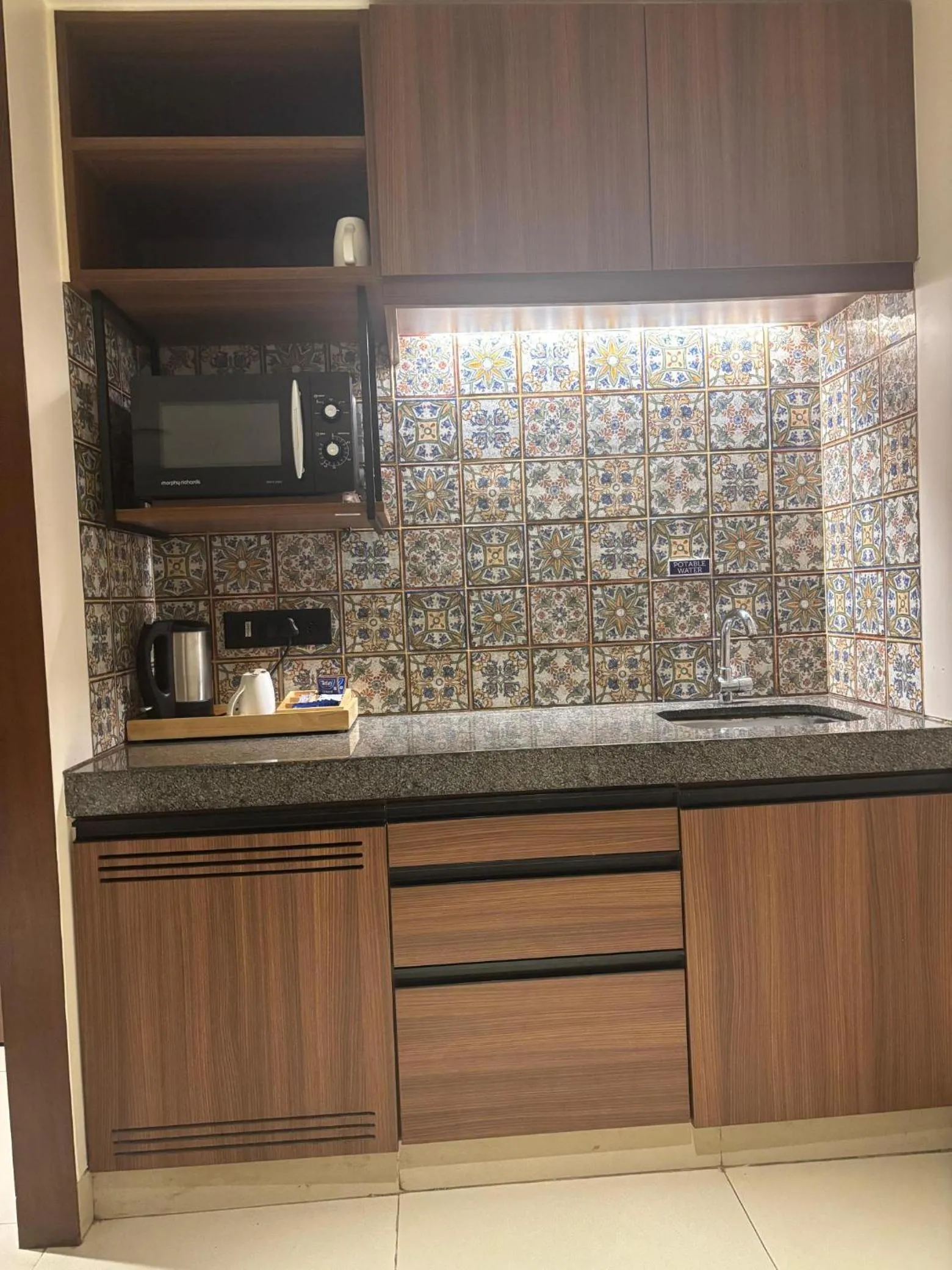 Coffee/tea facilities in Club Mahindra Assonora, Goa