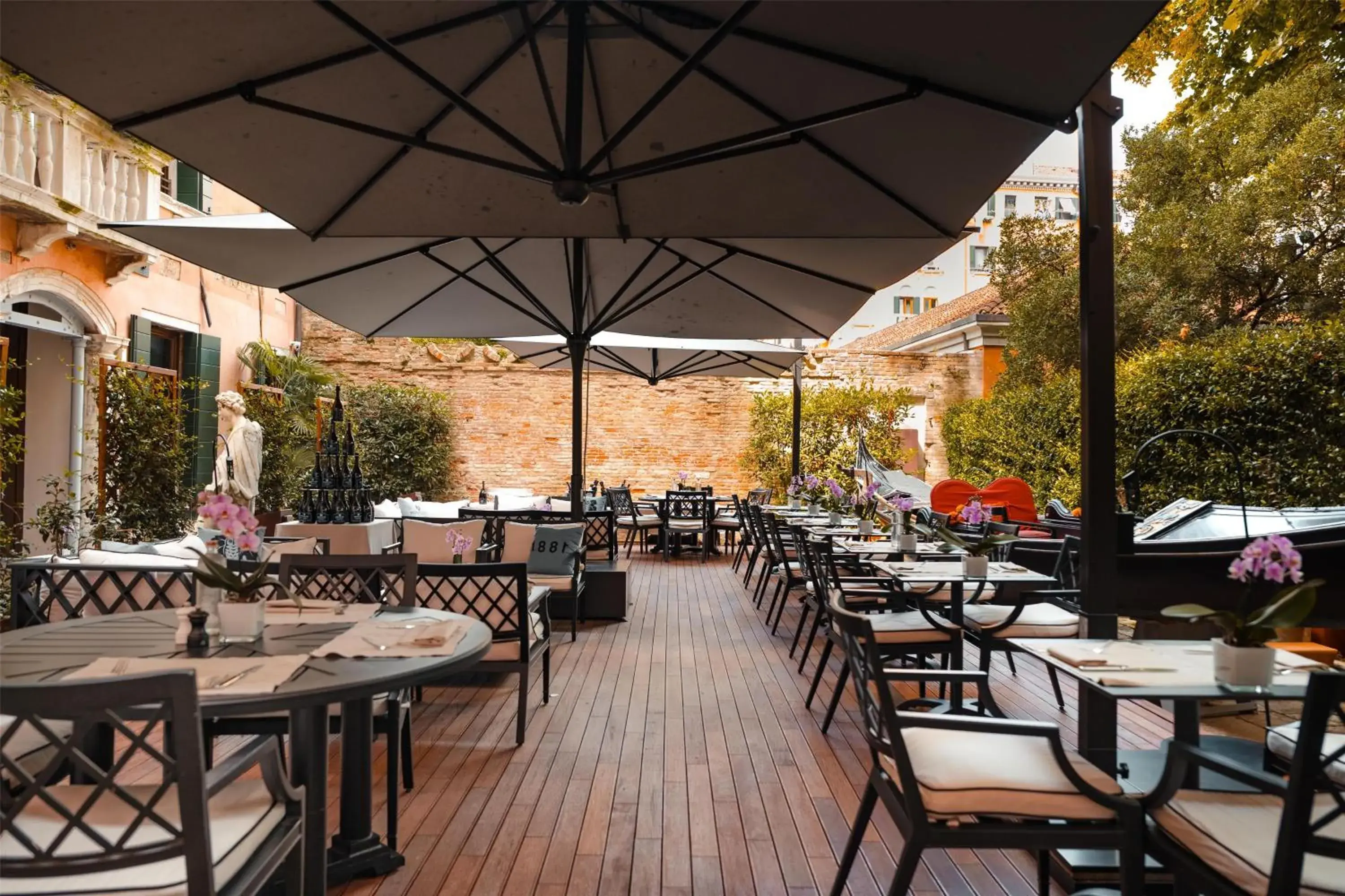 Restaurant/places to eat in Radisson Collection Hotel, Palazzo Nani Venice Restaurant/places to eat in Radisson Collection Hotel, Palazzo Nani Venice